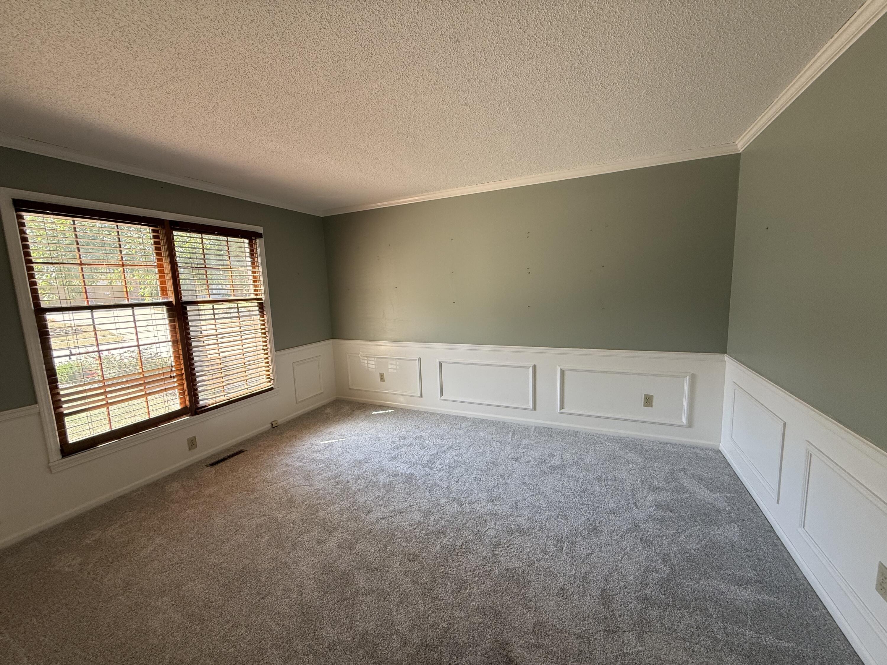 1921 East Nottingham Street Property Photo 5
