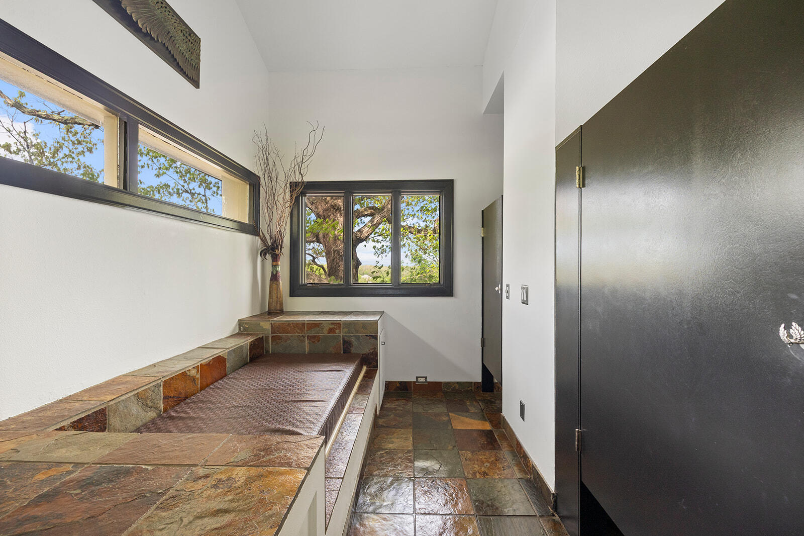 381 West Guin Road Property Photo 22