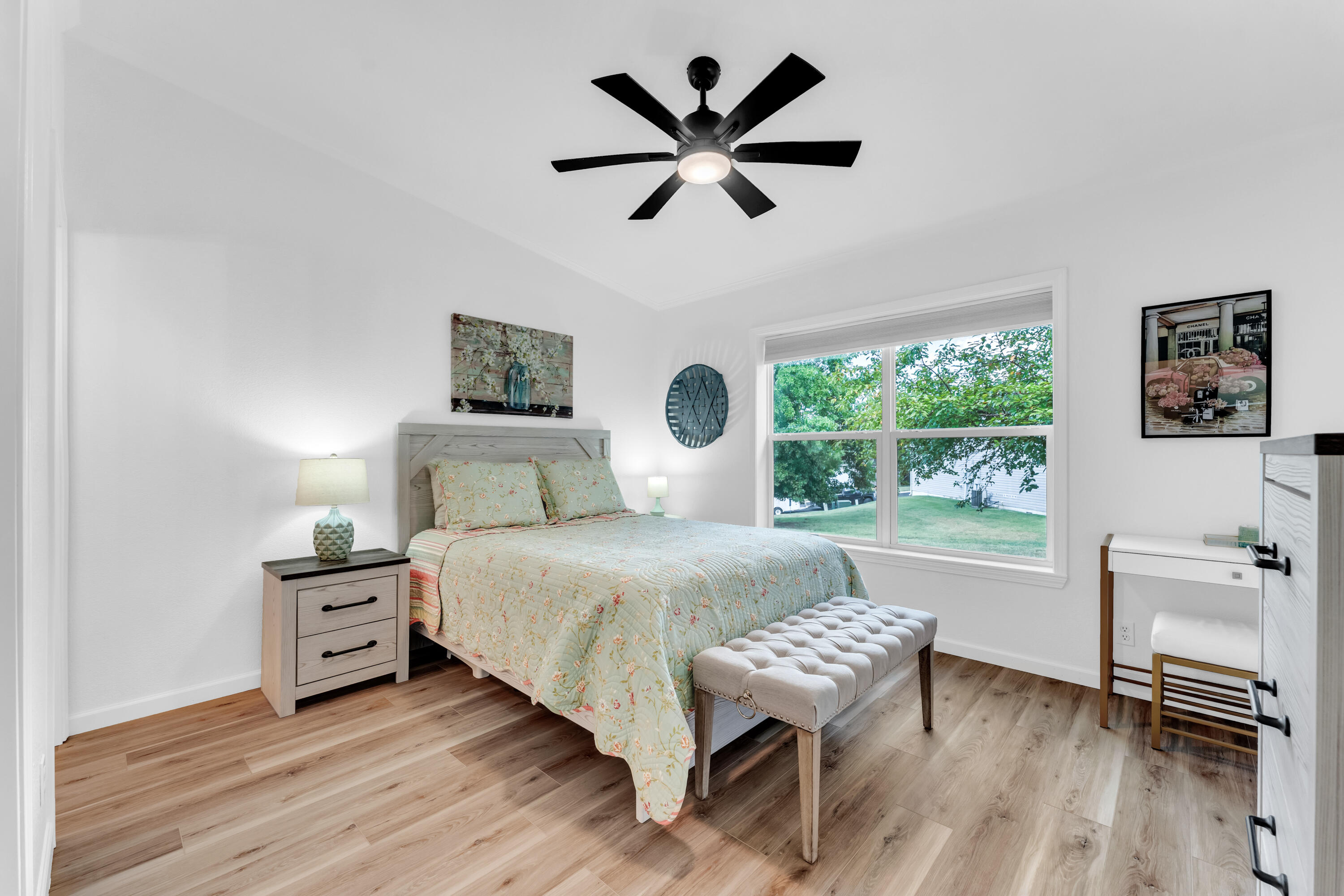 542 Van Buren Road Property Photo 11