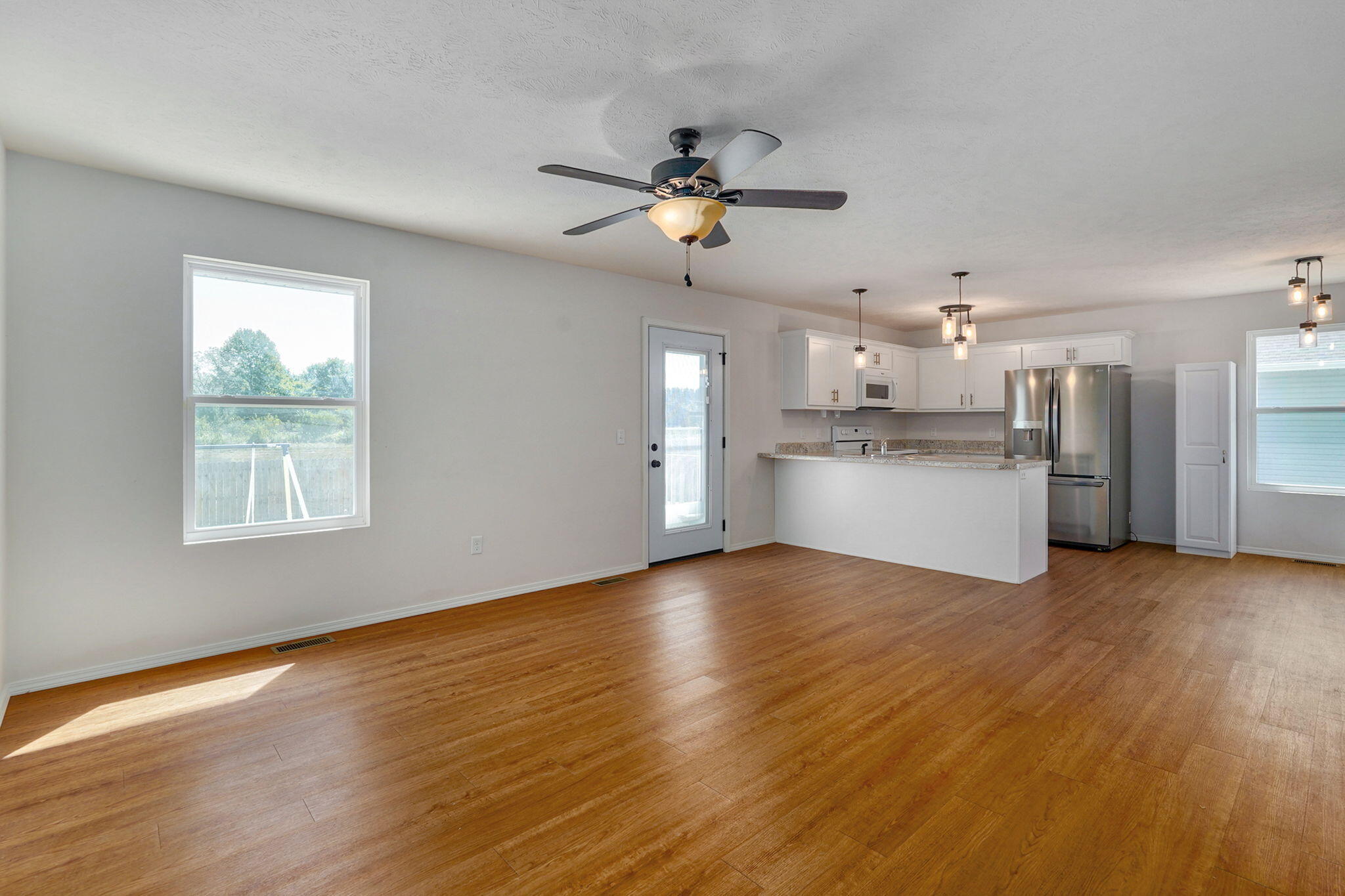 472 South Ethan Avenue Property Photo 5