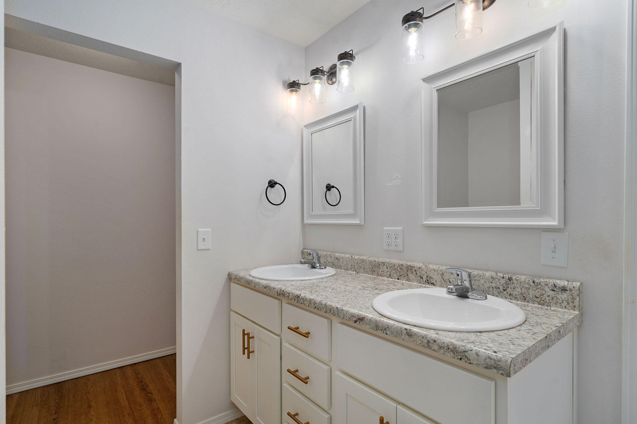 472 South Ethan Avenue Property Photo 14