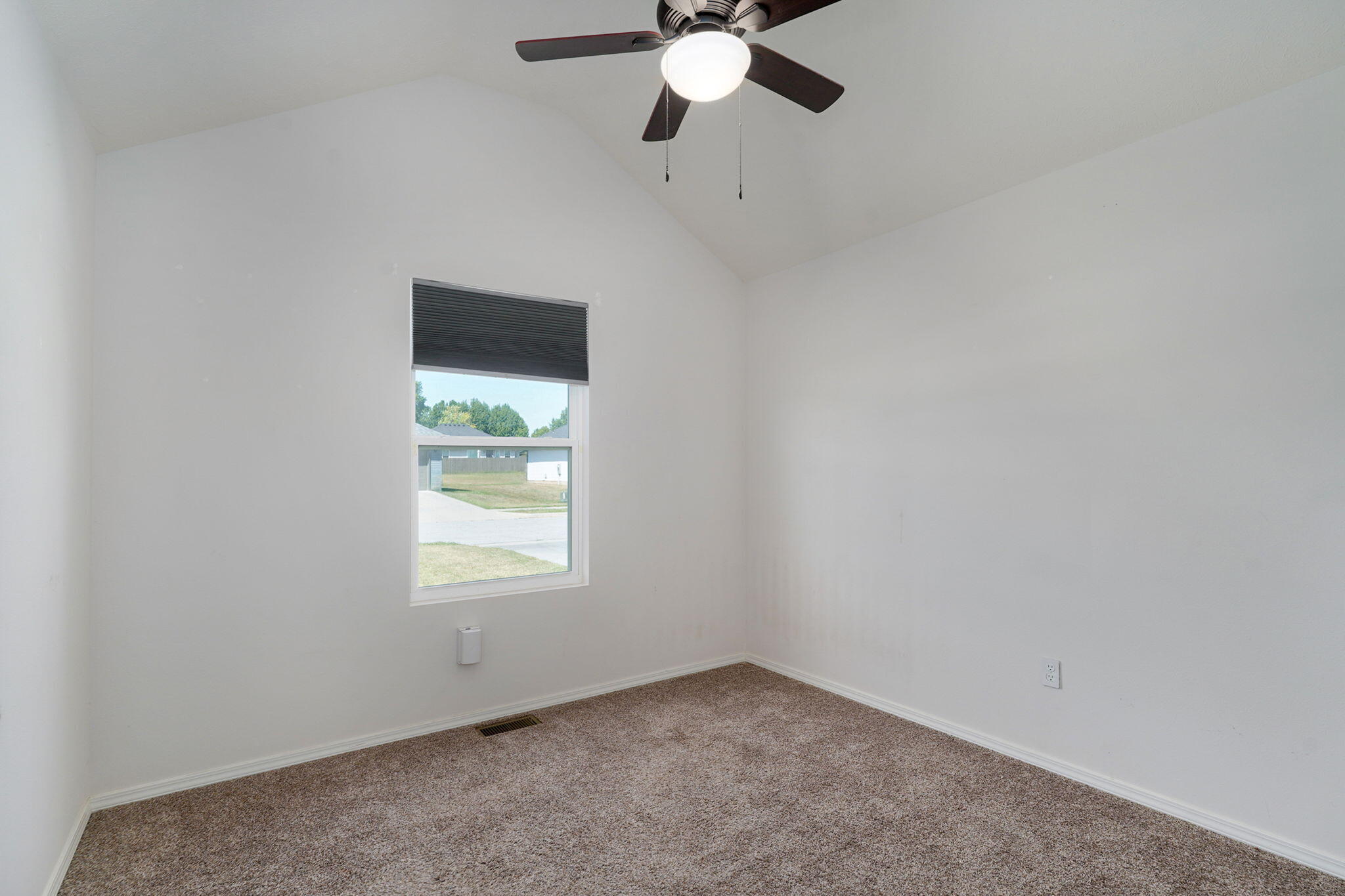 472 South Ethan Avenue Property Photo 16