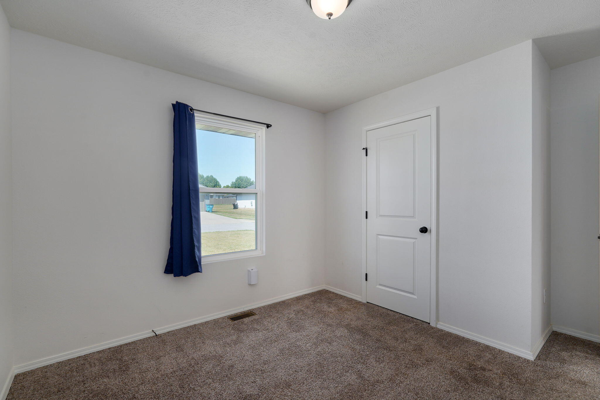 472 South Ethan Avenue Property Photo 17