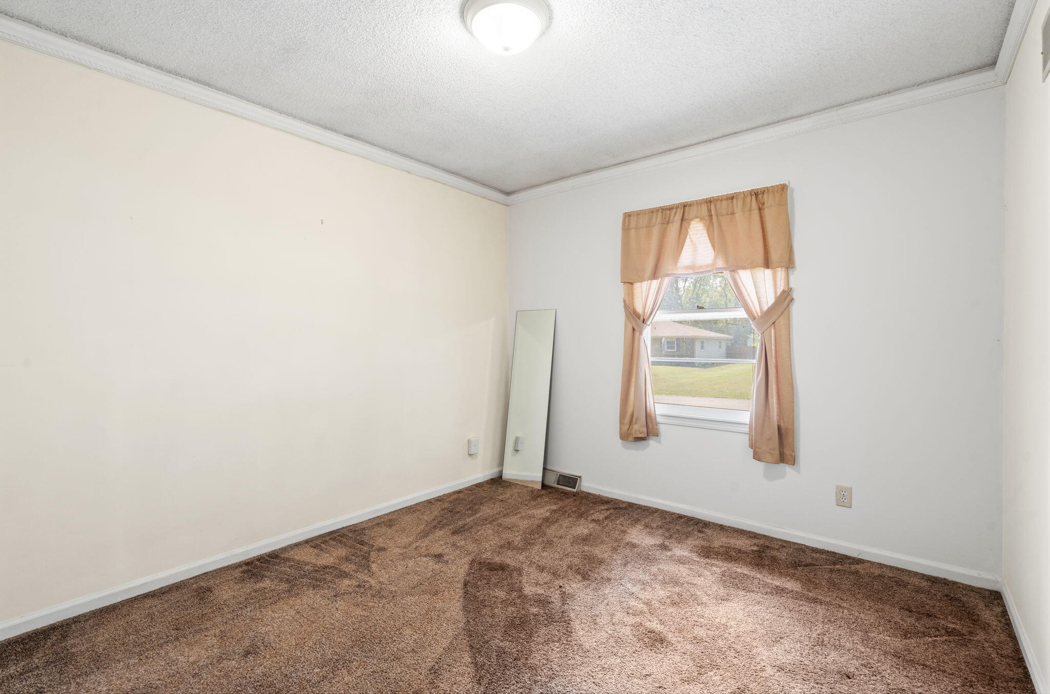 137 East Ritter Street Property Photo 18