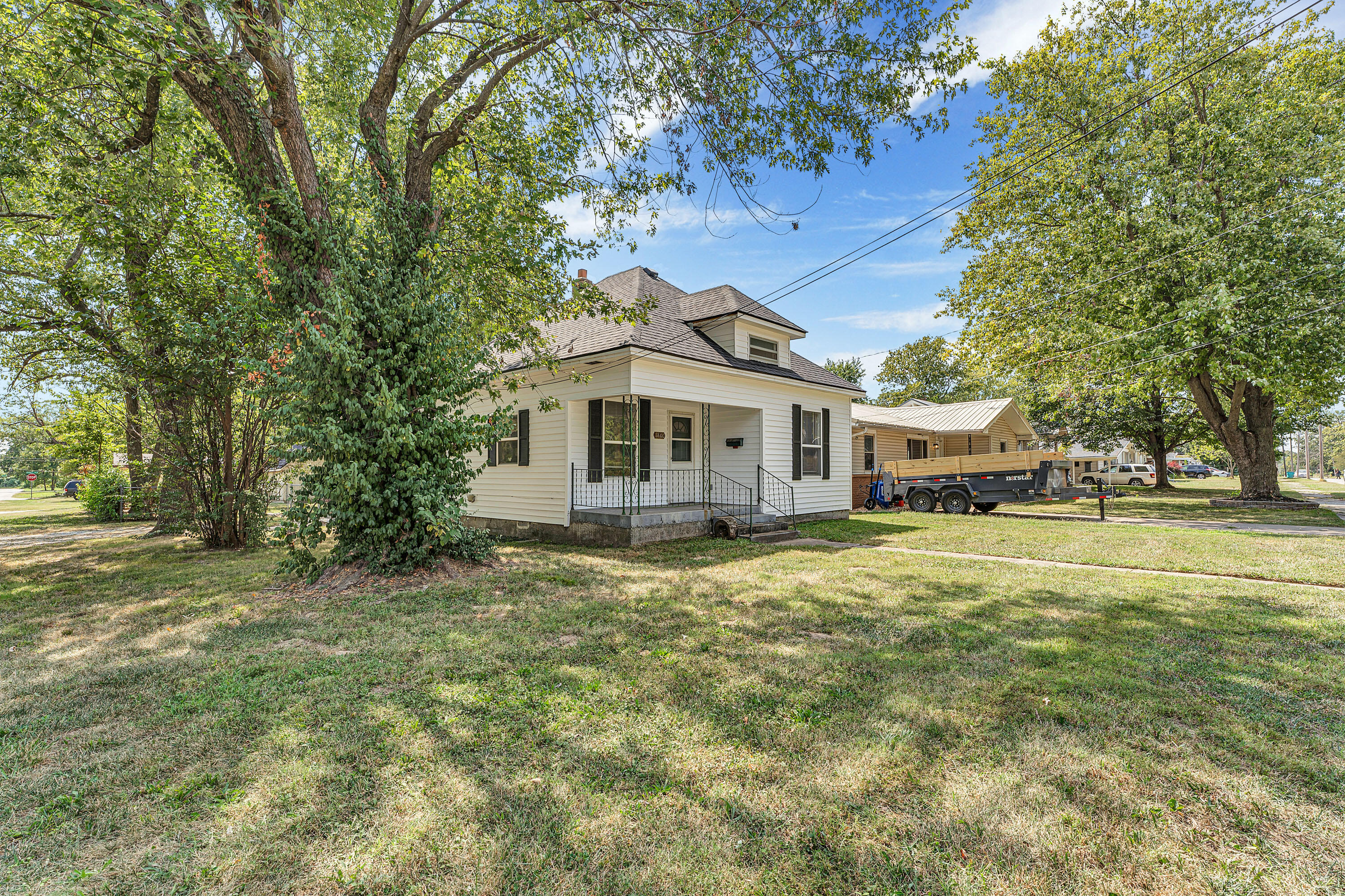 1800 West Atlantic Street Property Photo 2