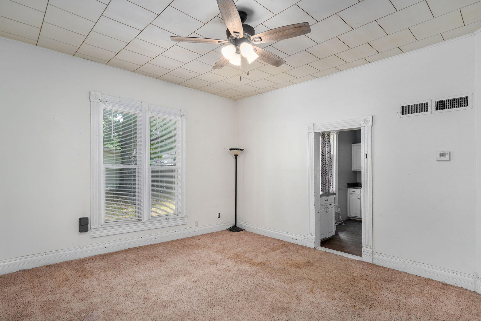 908 South Hickory Street Property Photo 5