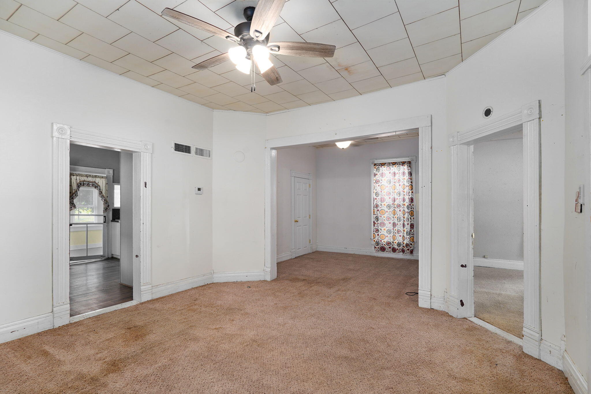 908 South Hickory Street Property Photo 6