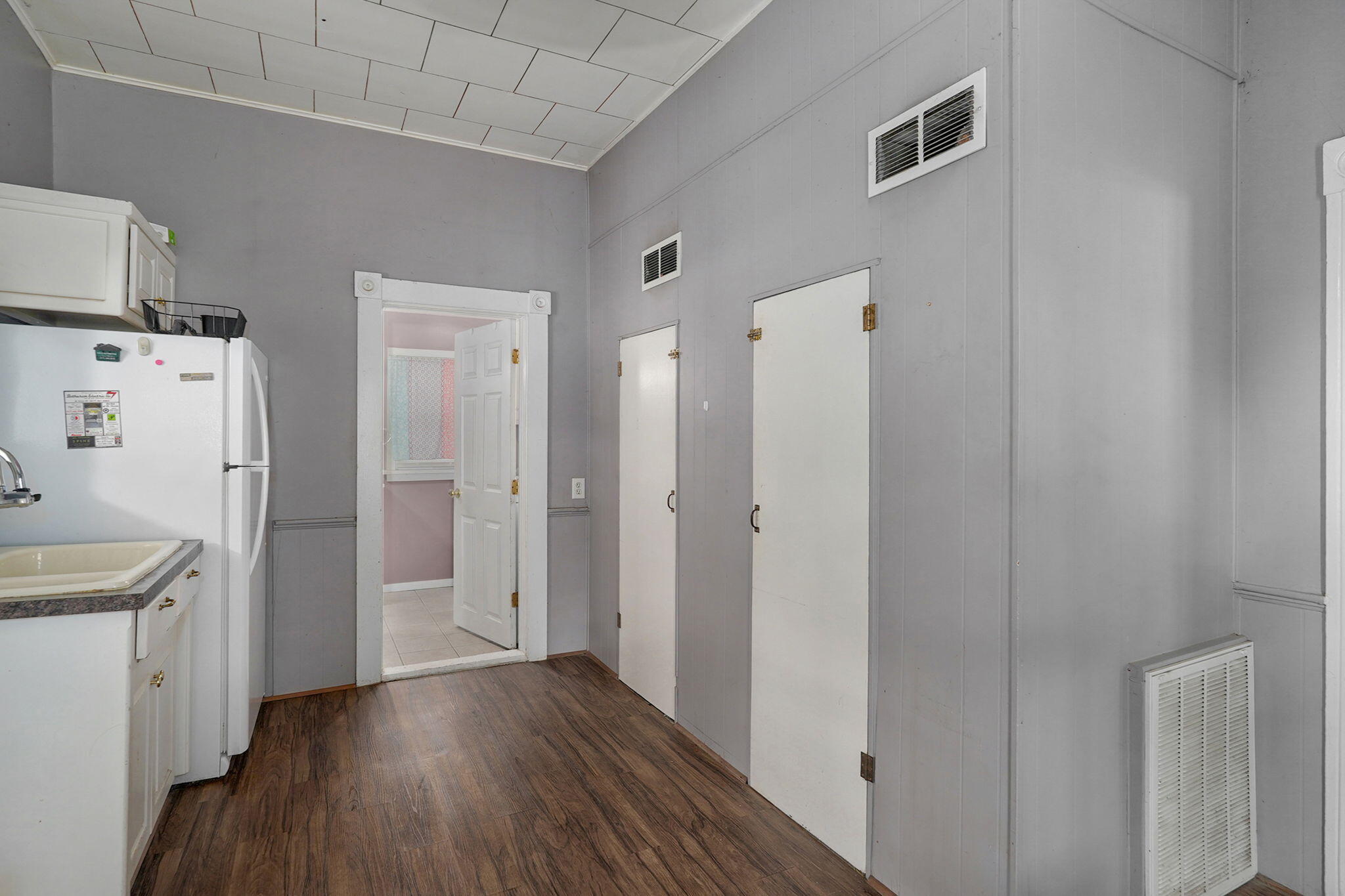 908 South Hickory Street Property Photo 13