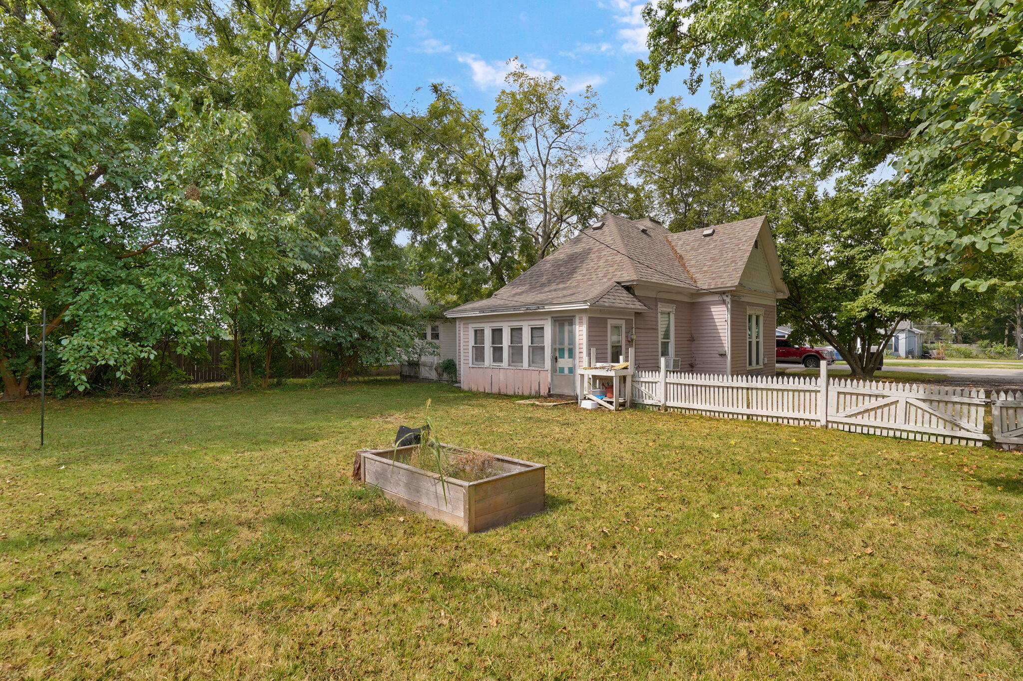 908 South Hickory Street Property Photo 23