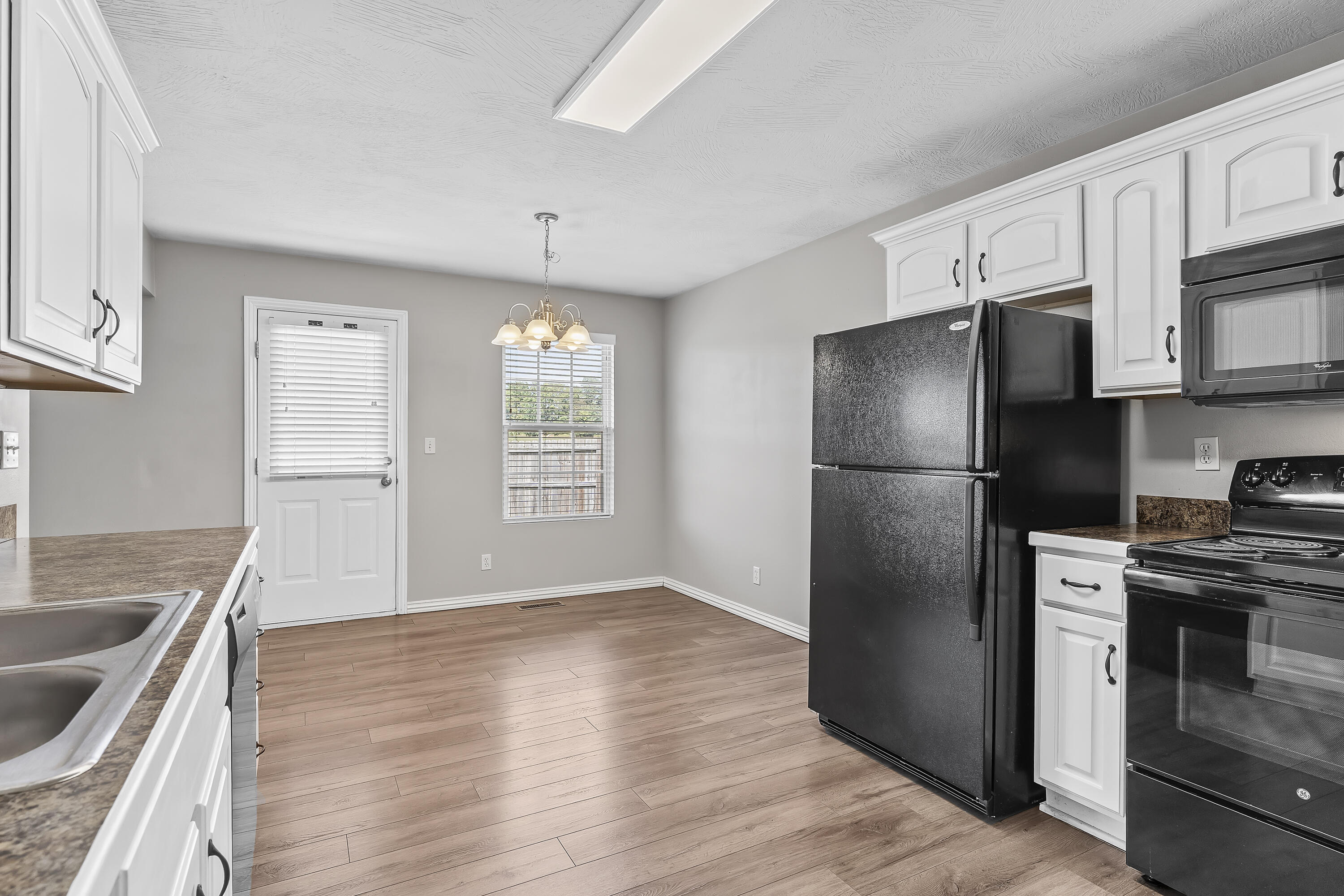 4427 West Nicholas Street Property Photo 15
