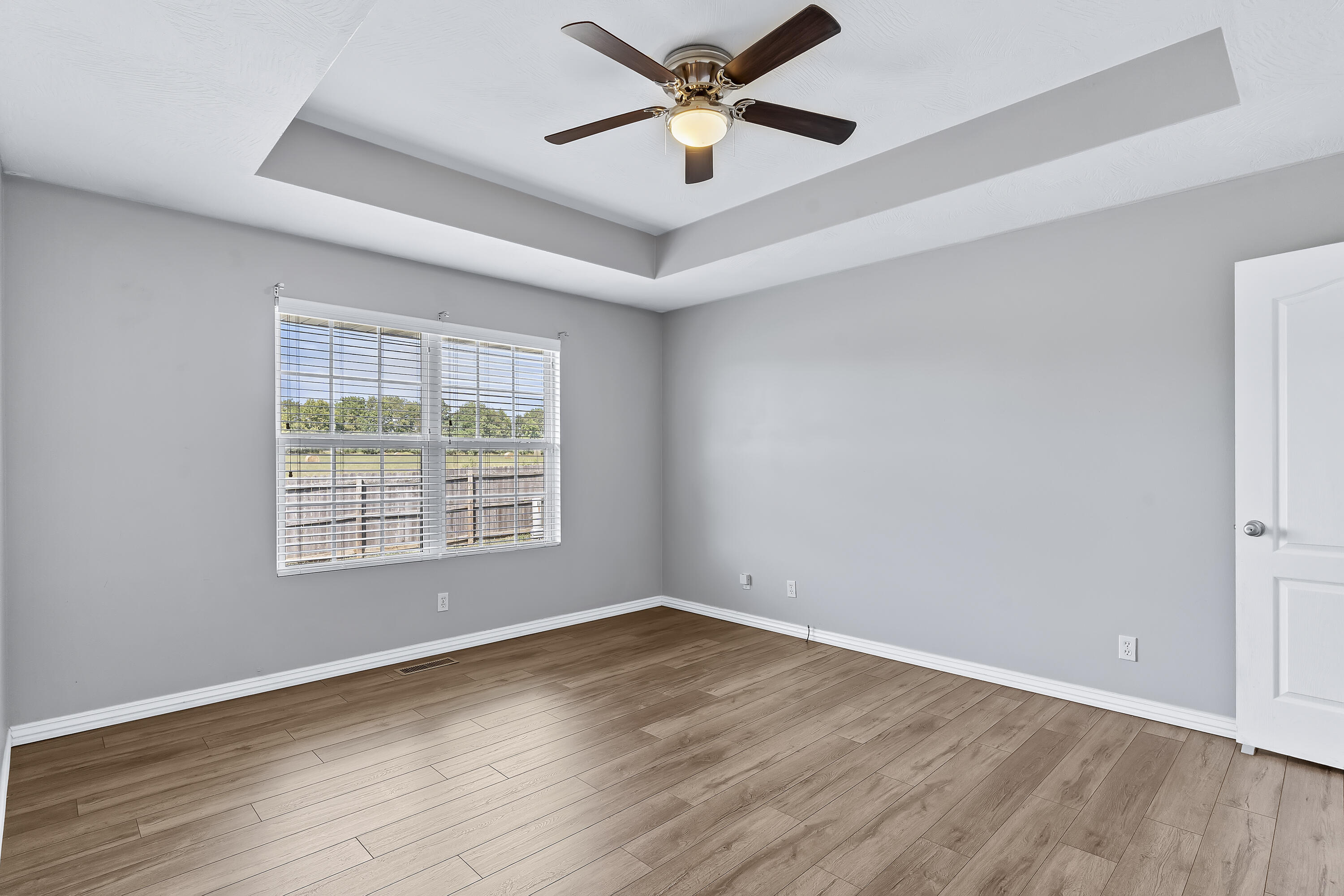 4427 West Nicholas Street Property Photo 18