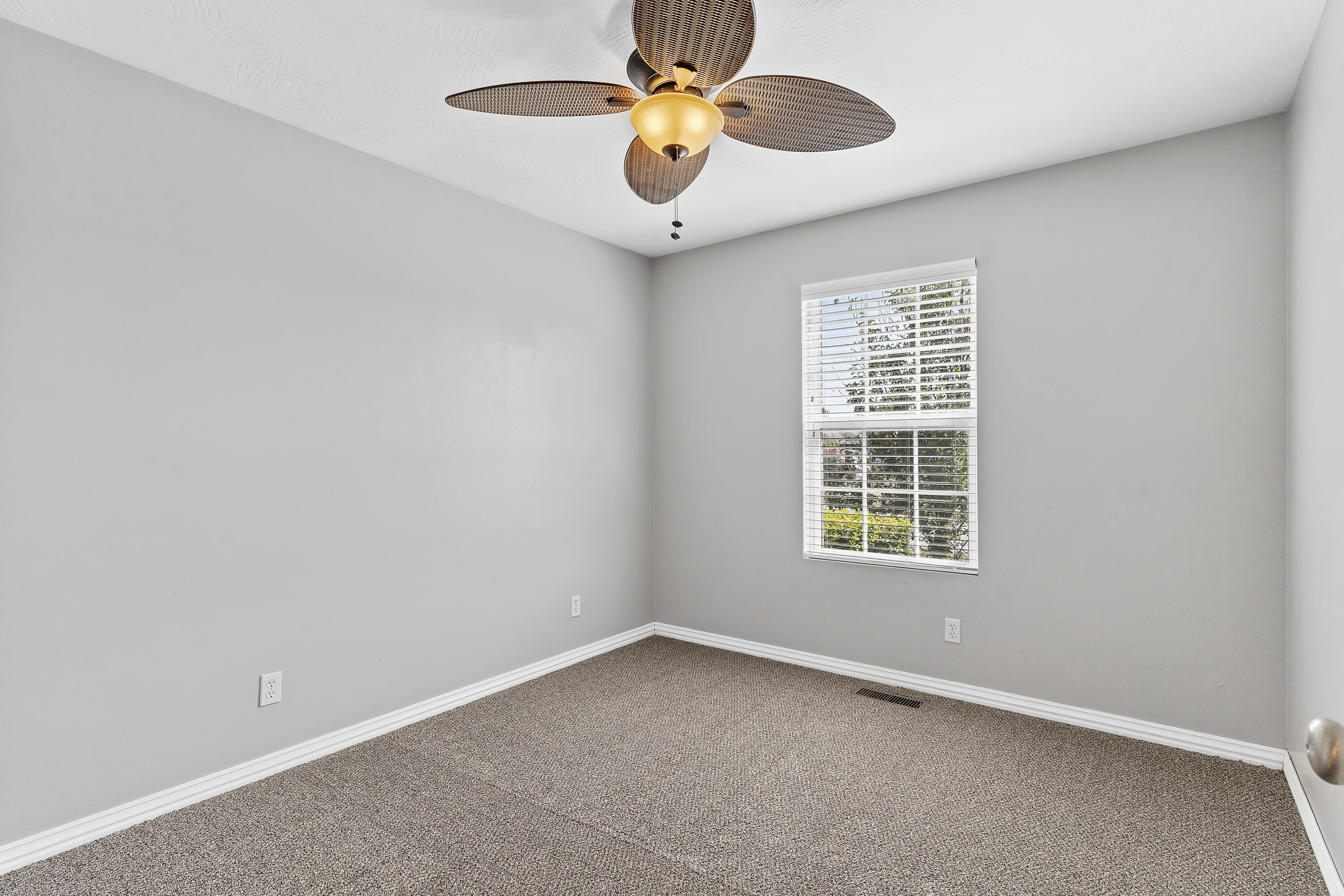 4427 West Nicholas Street Property Photo 25