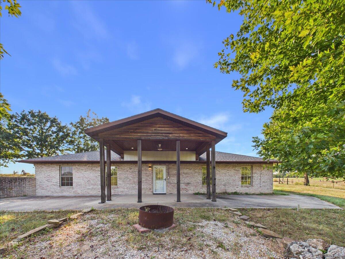 1300 Long Branch Road Property Photo 7