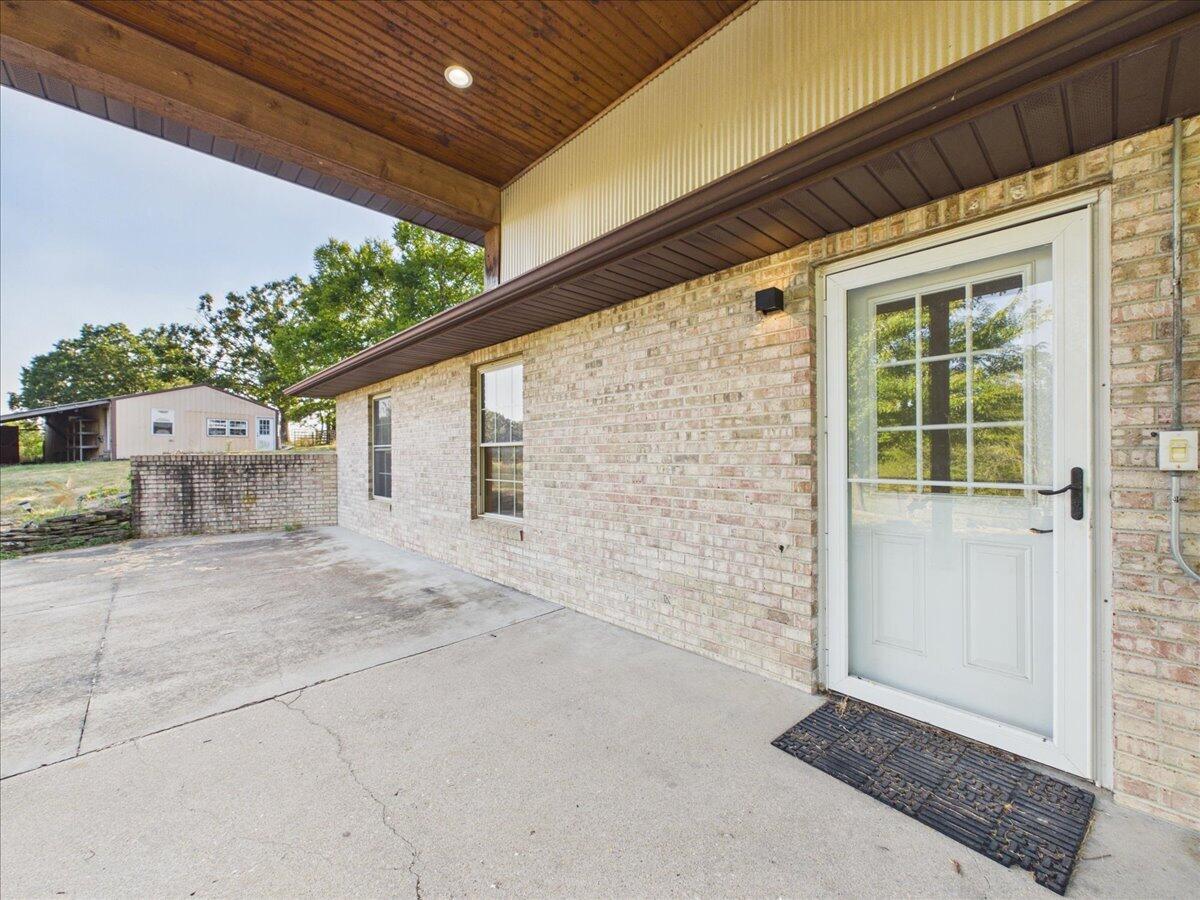1300 Long Branch Road Property Photo 12