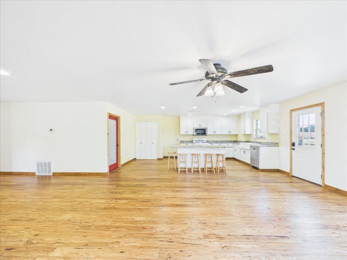 1300 Long Branch Road Property Photo 22