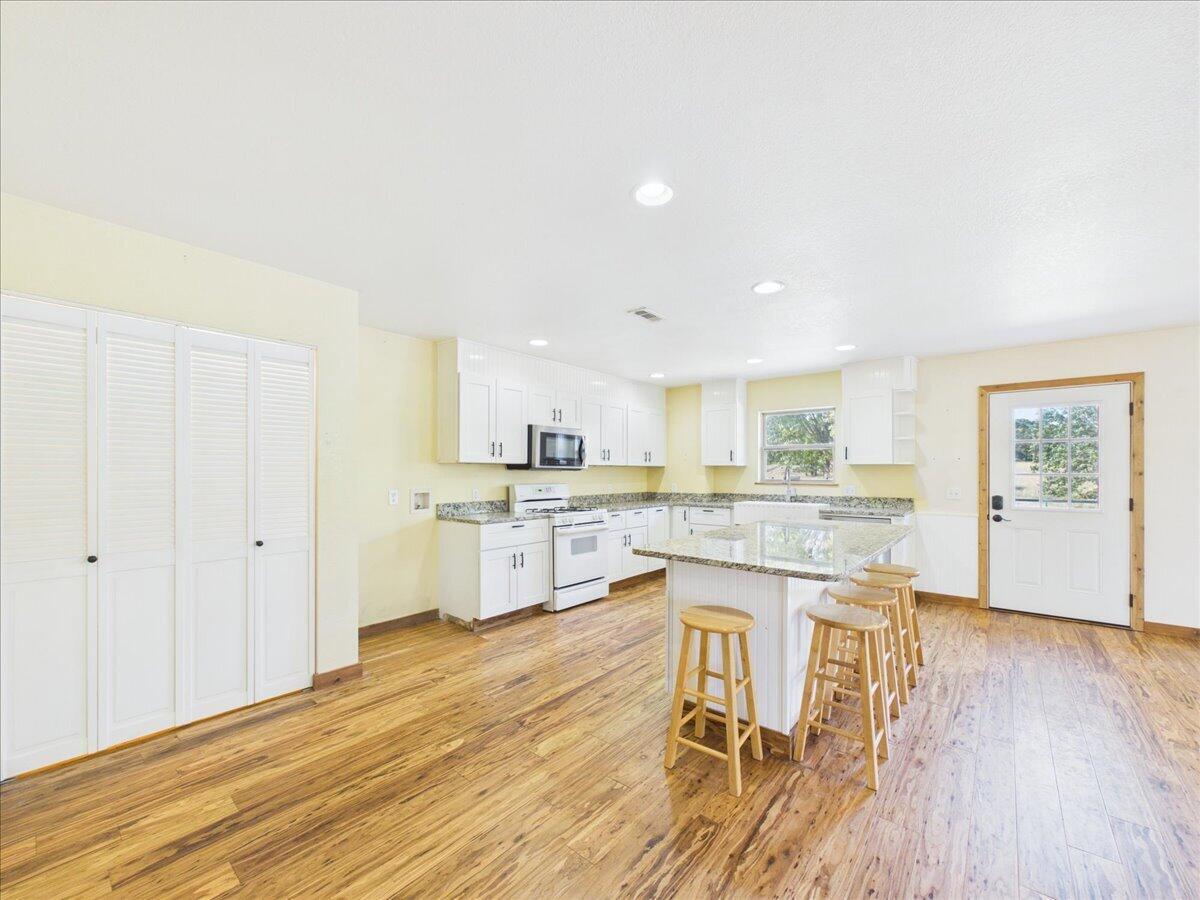 1300 Long Branch Road Property Photo 25