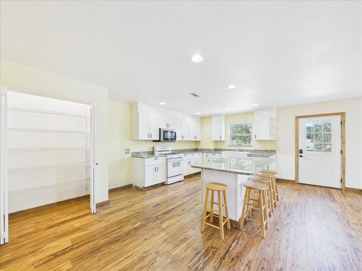 1300 Long Branch Road Property Photo 26
