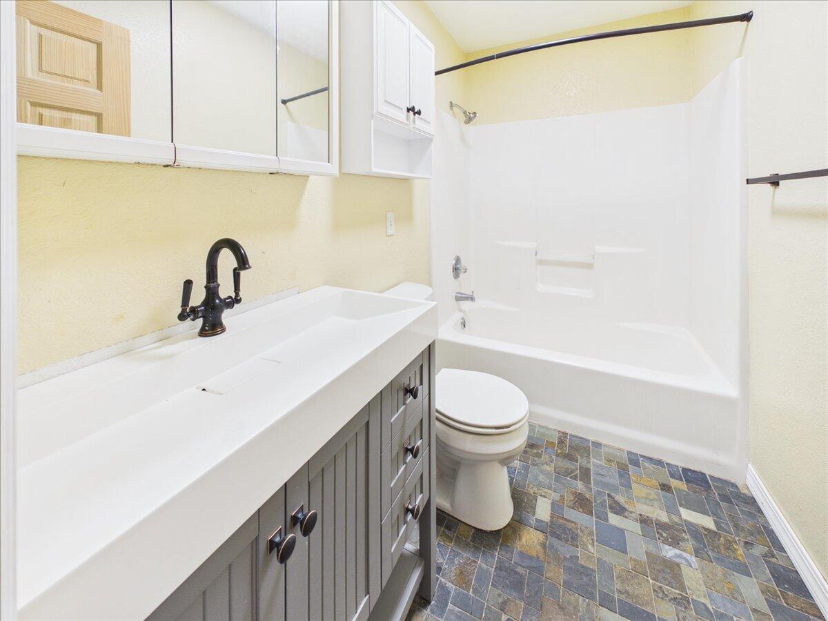 1300 Long Branch Road Property Photo 37