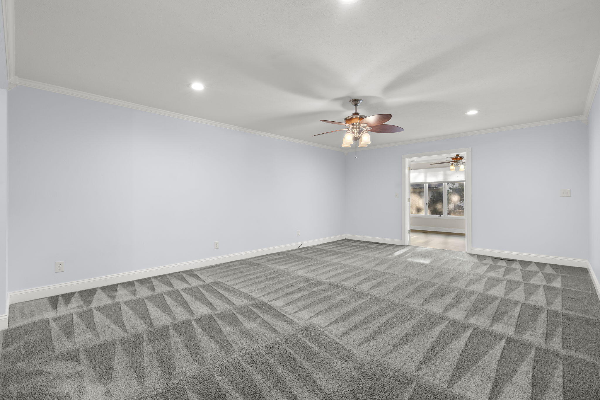 19 Oak Court Property Photo 8