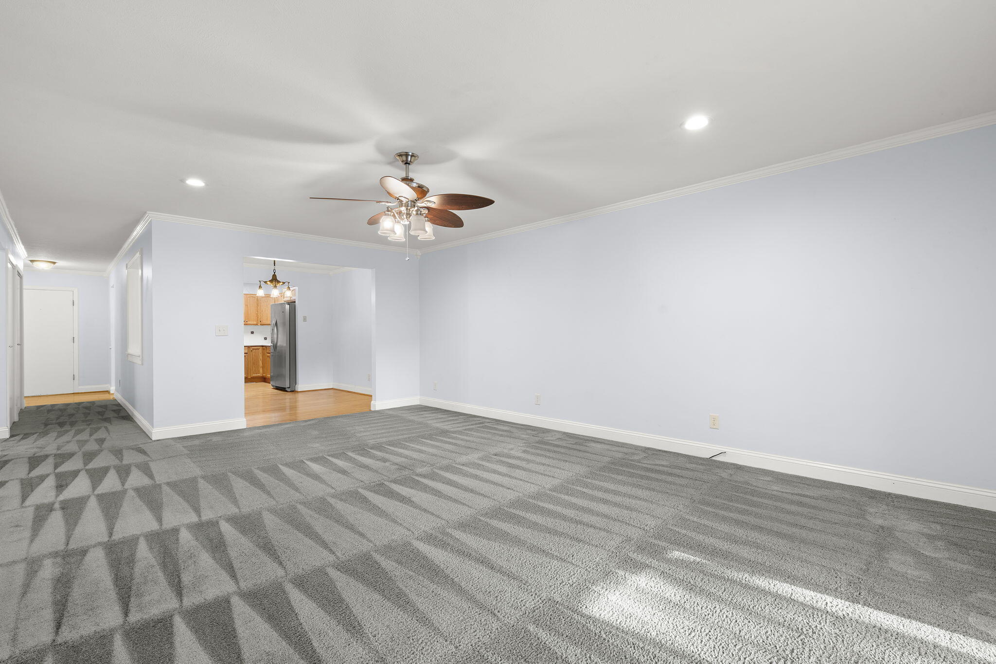 19 Oak Court Property Photo 9