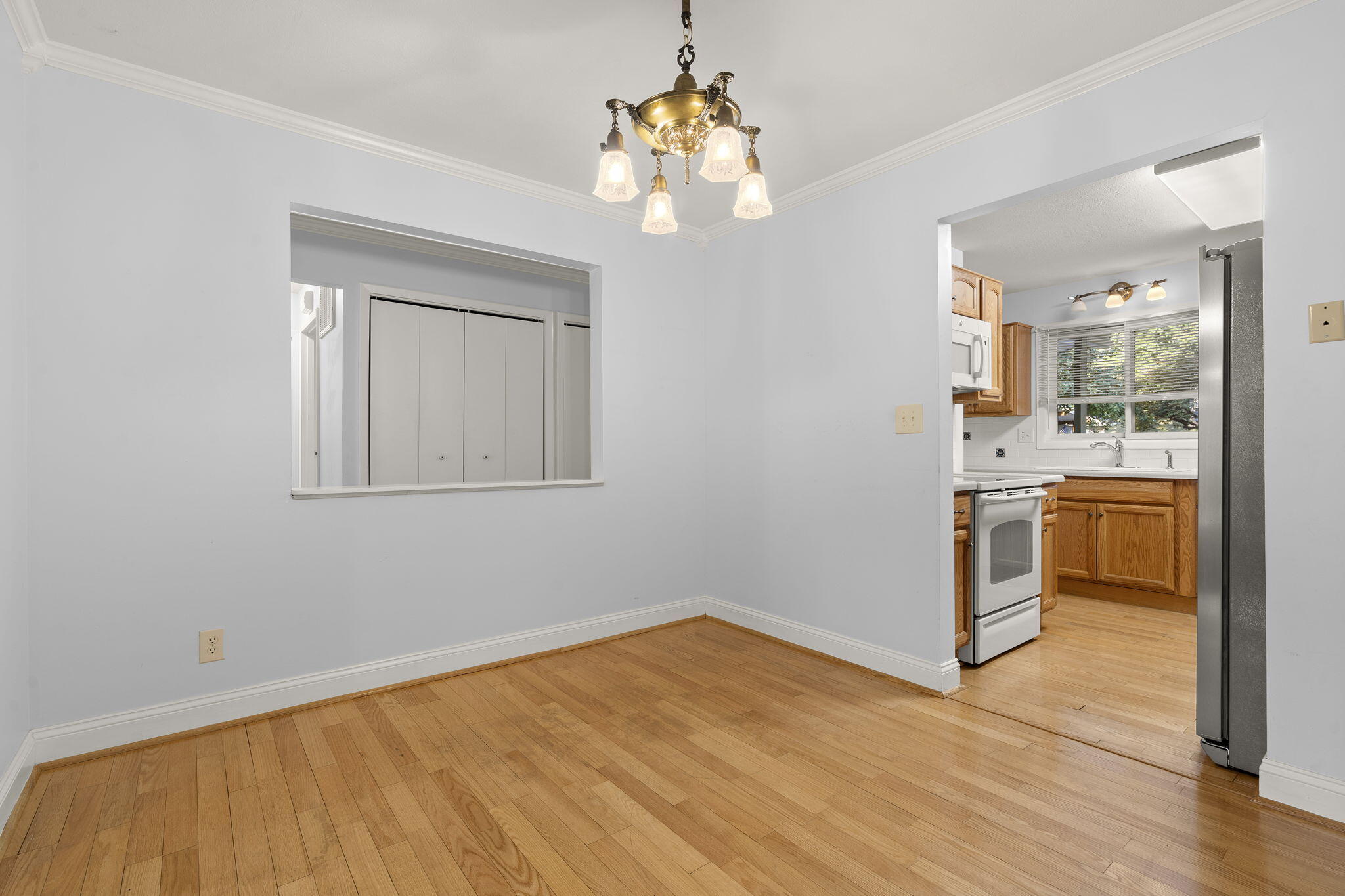 19 Oak Court Property Photo 14