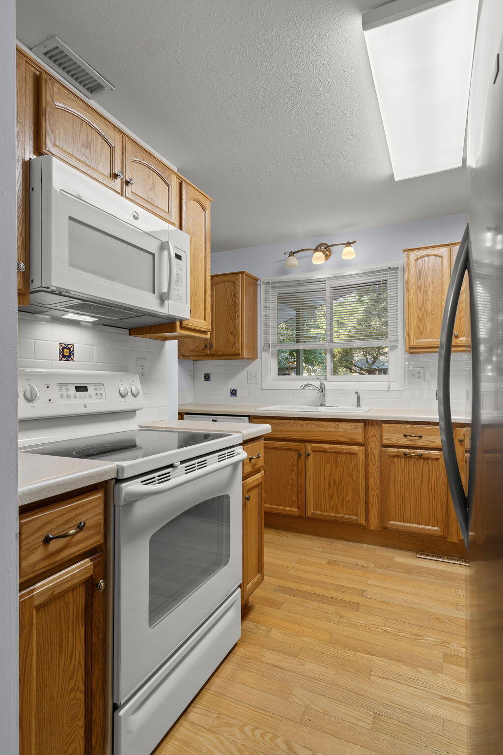 19 Oak Court Property Photo 21