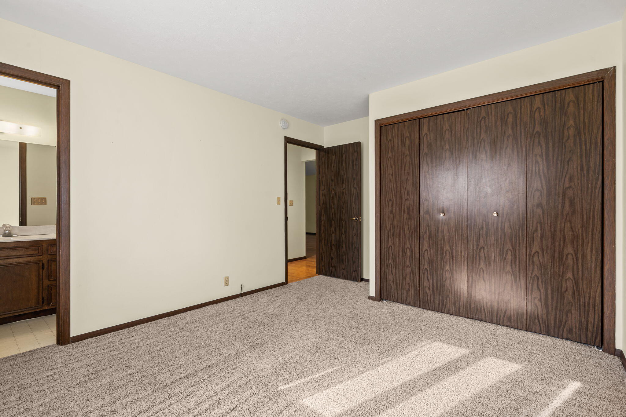 12 Ash Court Property Photo 25