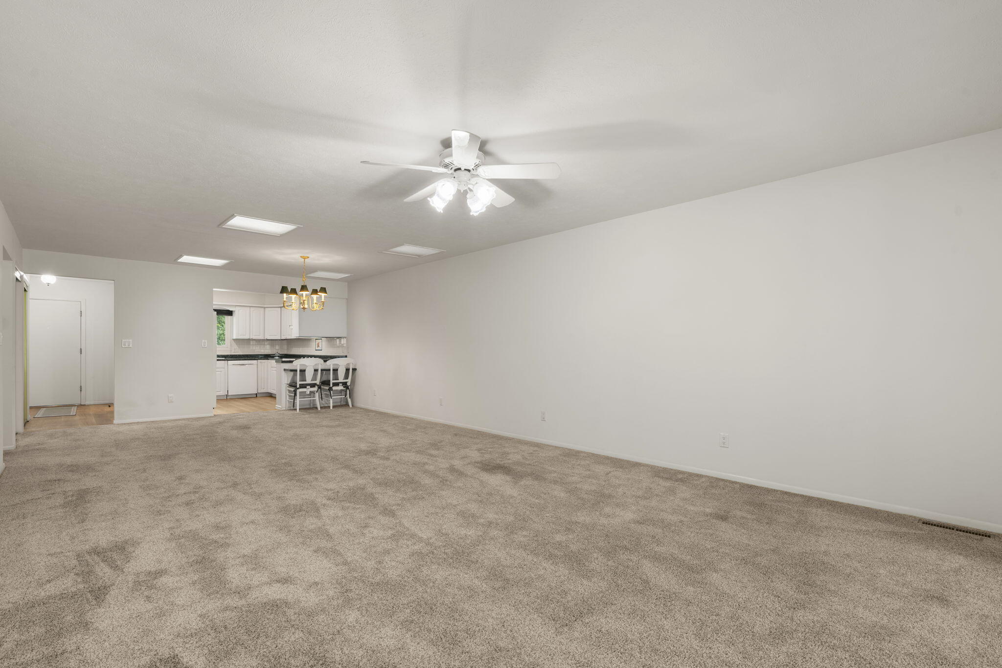 7 Oak Court Property Photo 7
