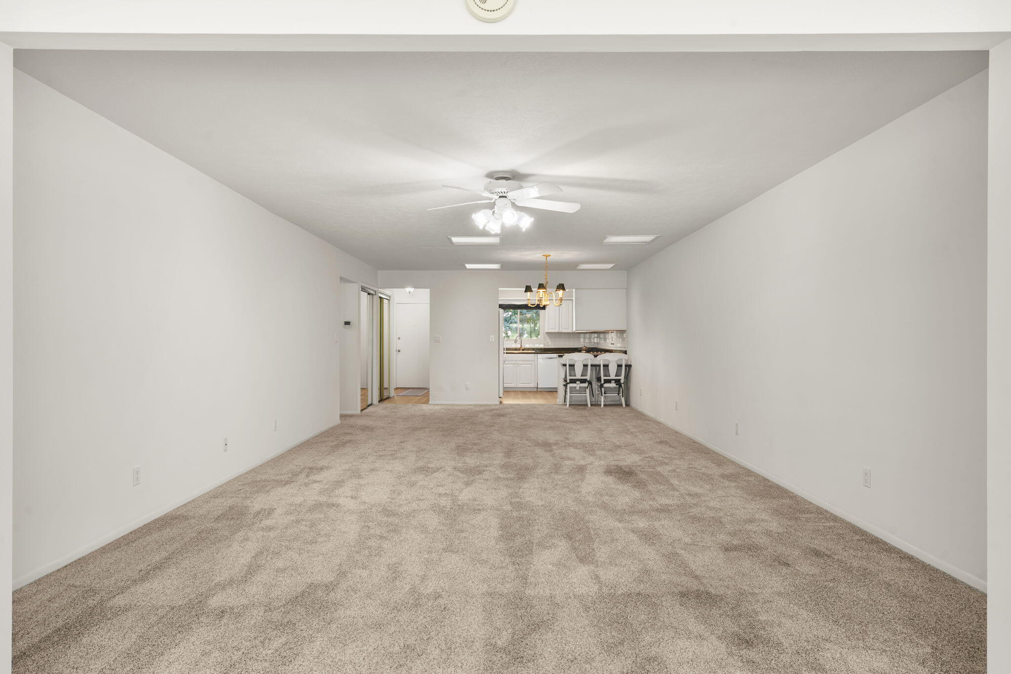 7 Oak Court Property Photo 8
