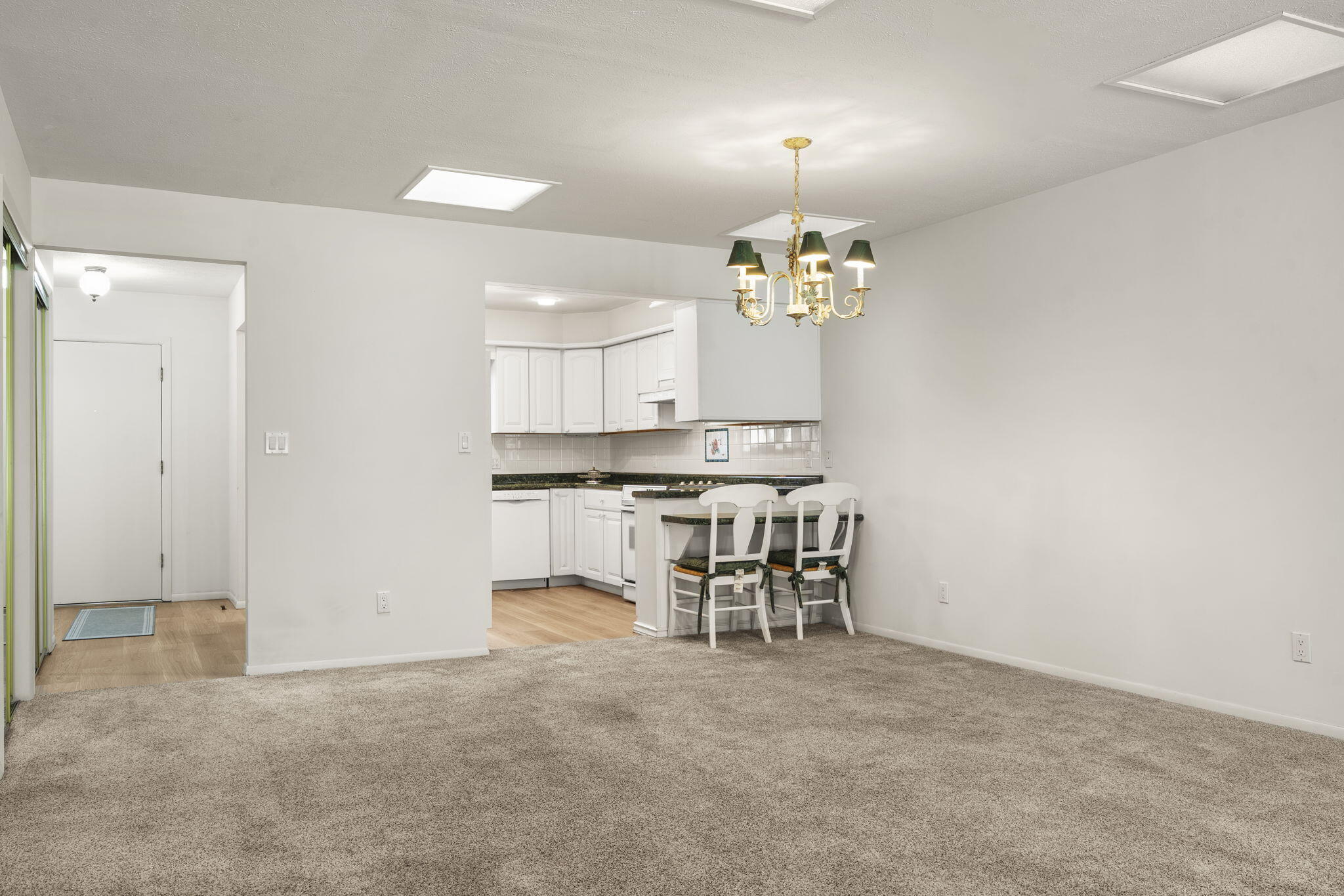 7 Oak Court Property Photo 12