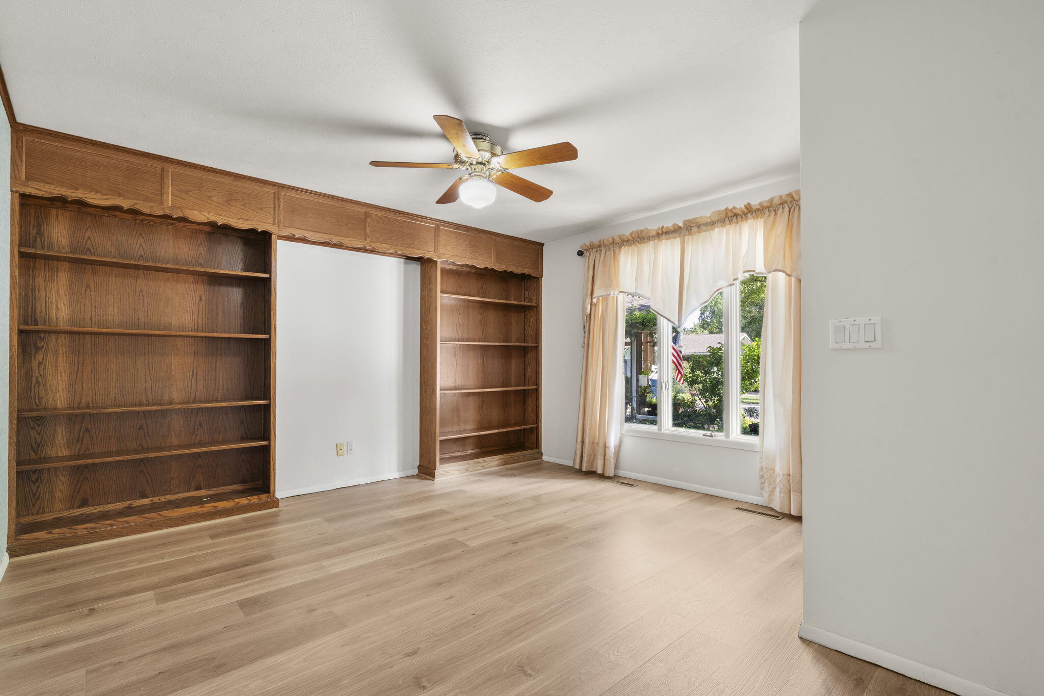 7 Oak Court Property Photo 25