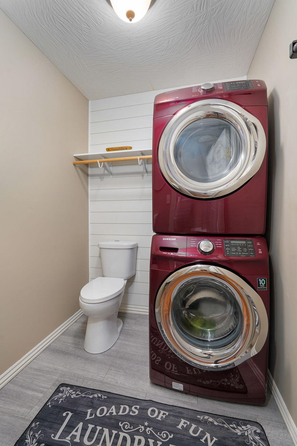 708 East Saint Charles Street Property Photo 20