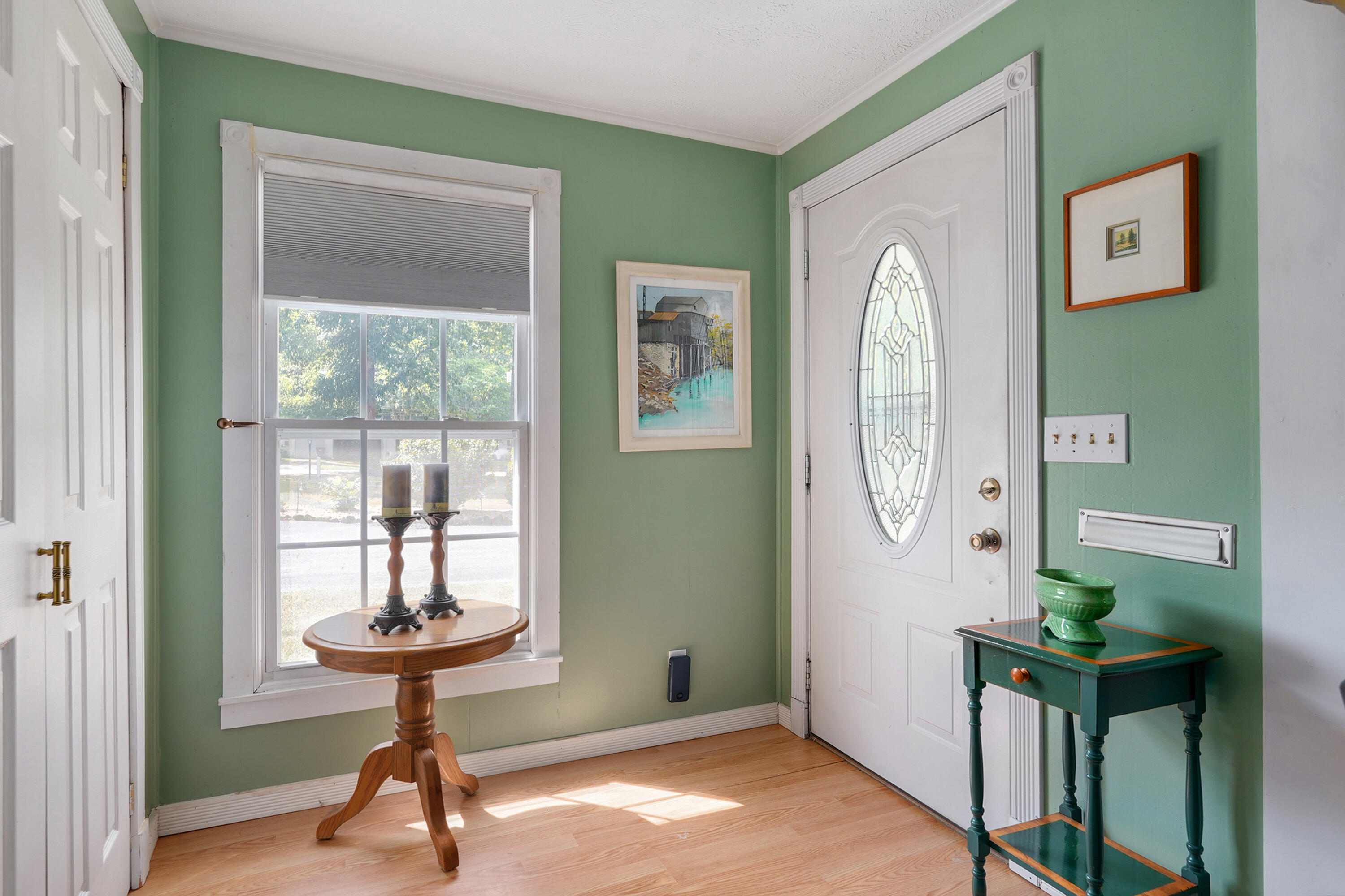 1908 South Holland Avenue Property Photo 7