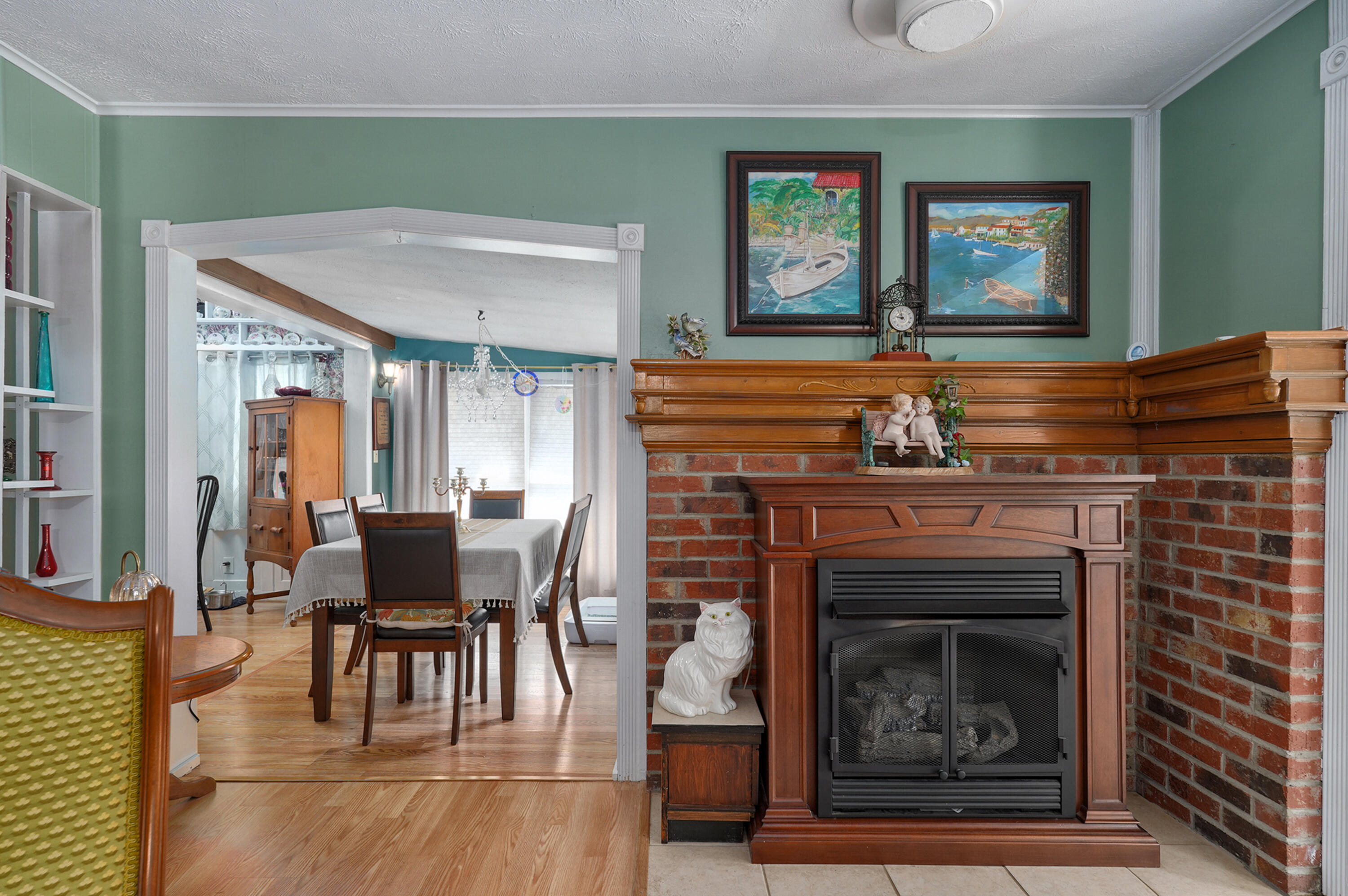 1908 South Holland Avenue Property Photo 11