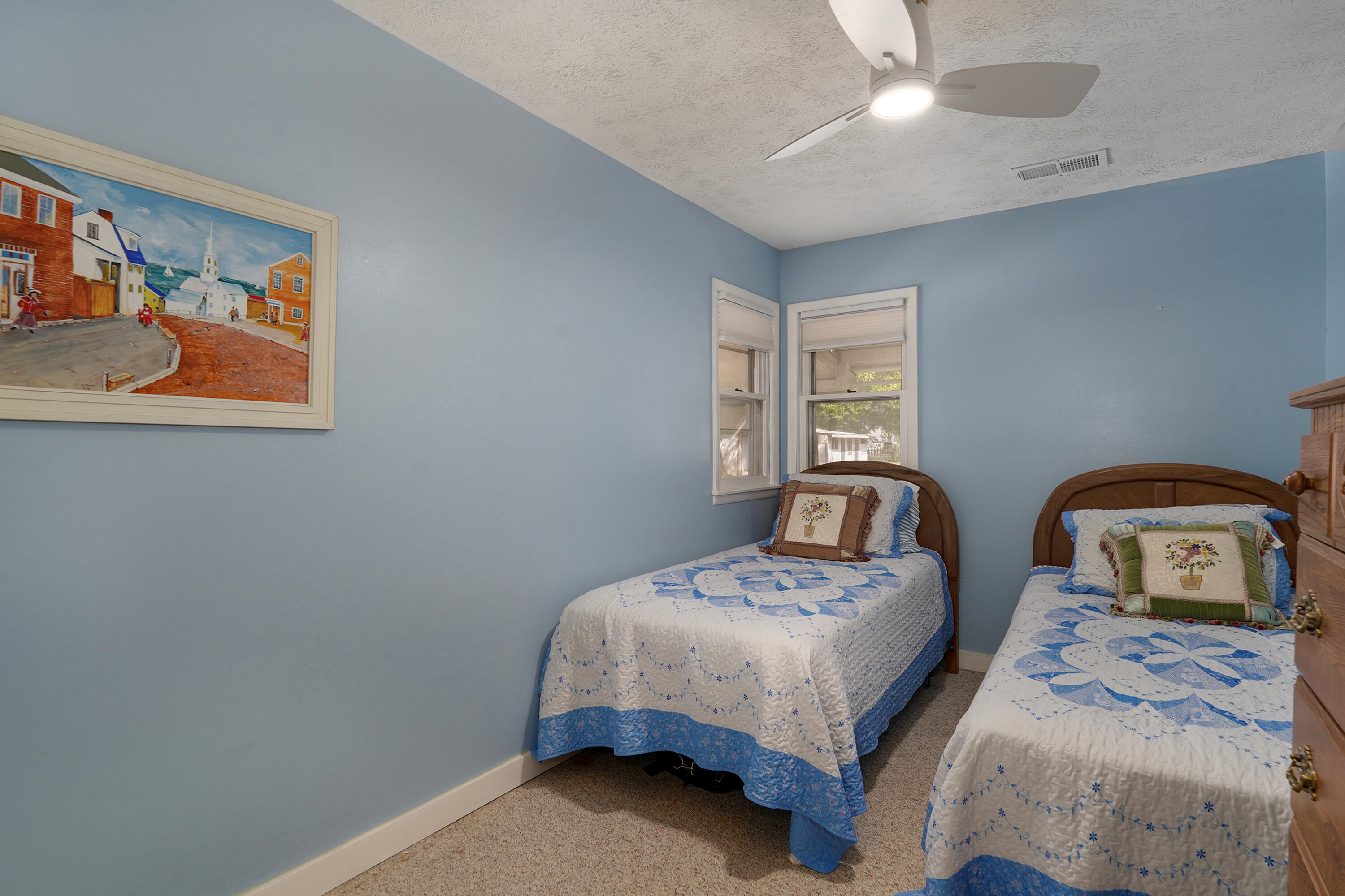 1908 South Holland Avenue Property Photo 20