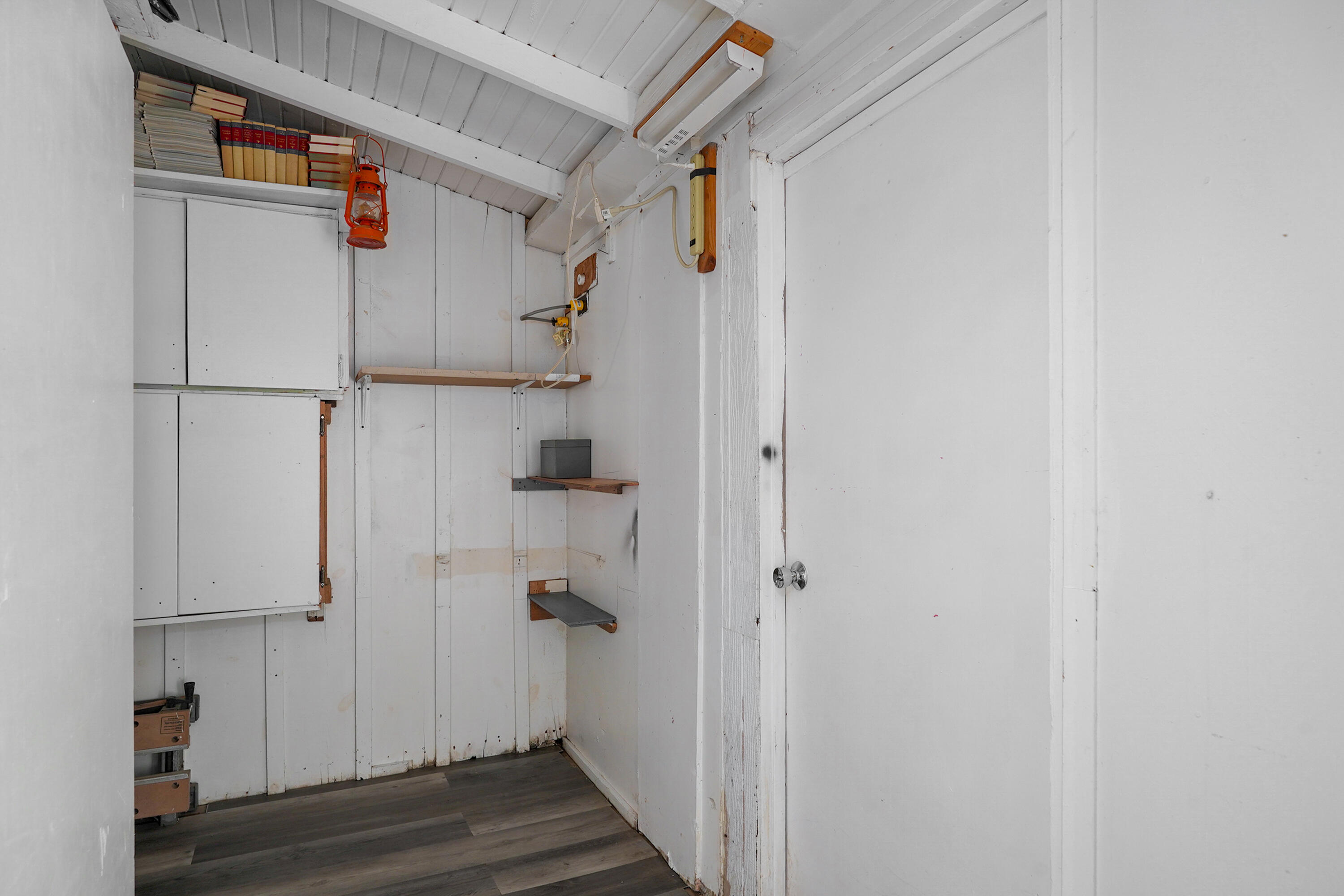 1908 South Holland Avenue Property Photo 26