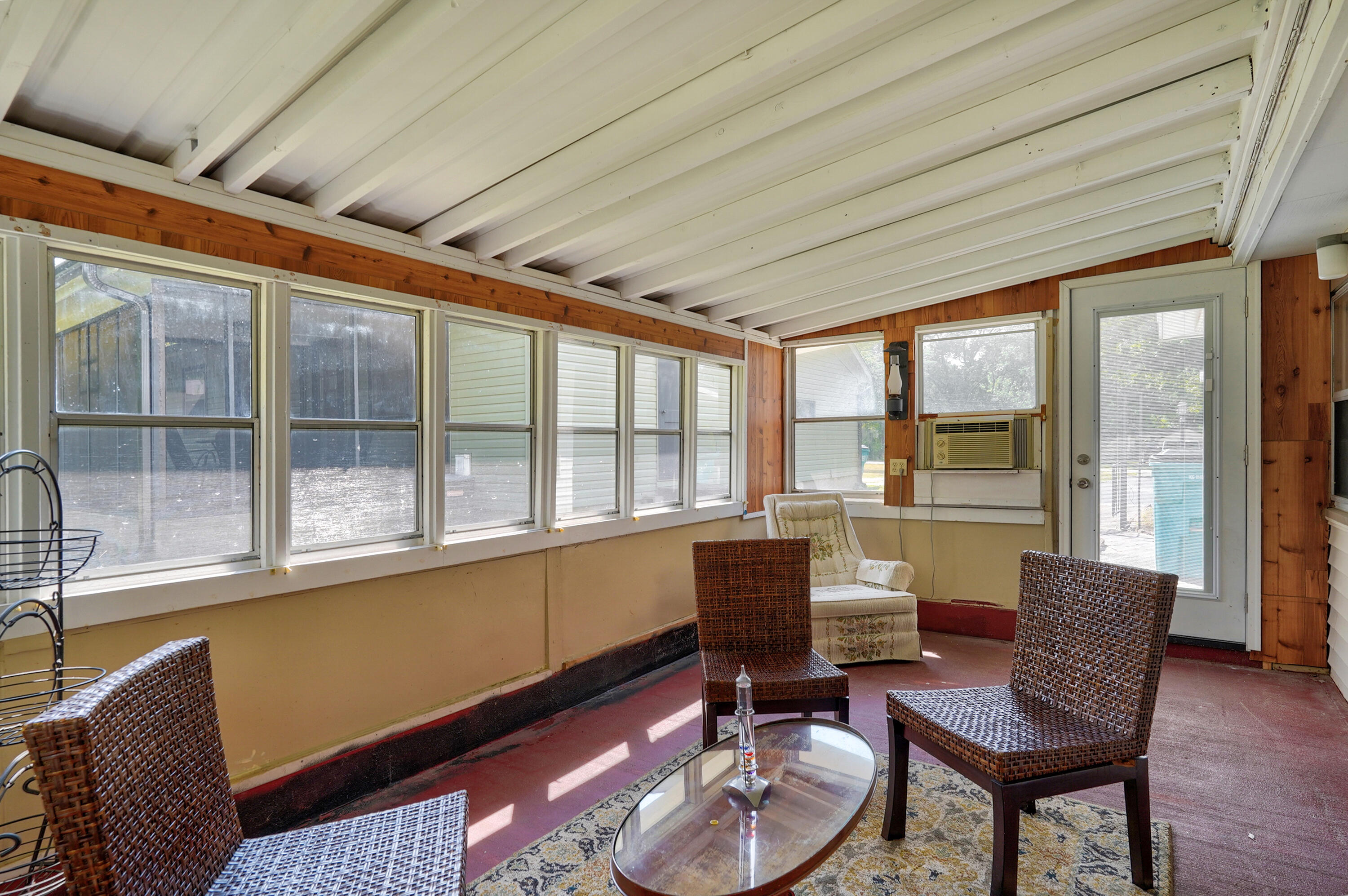 1908 South Holland Avenue Property Photo 35