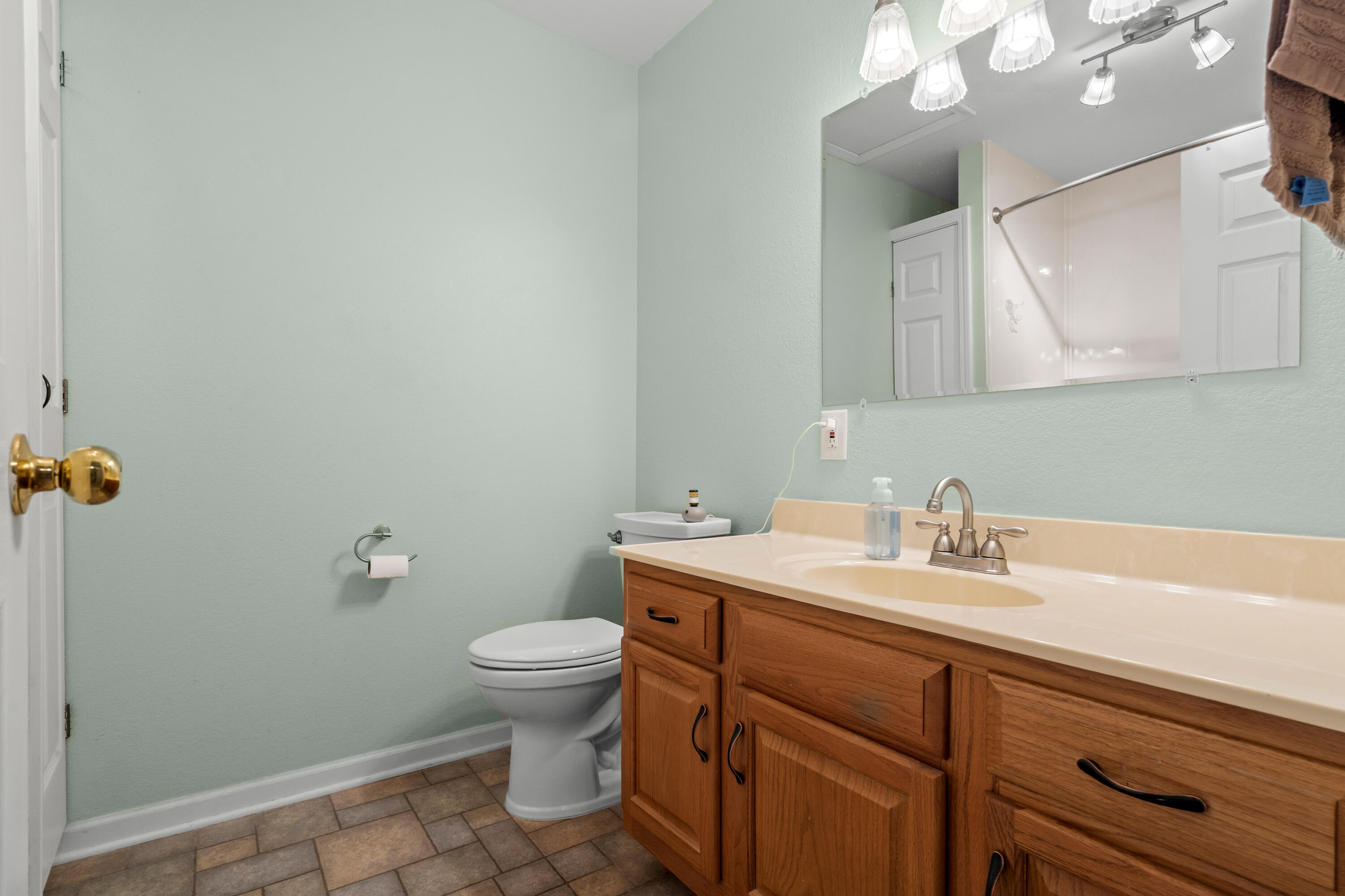 1144 Panorama Drive Property Photo 12
