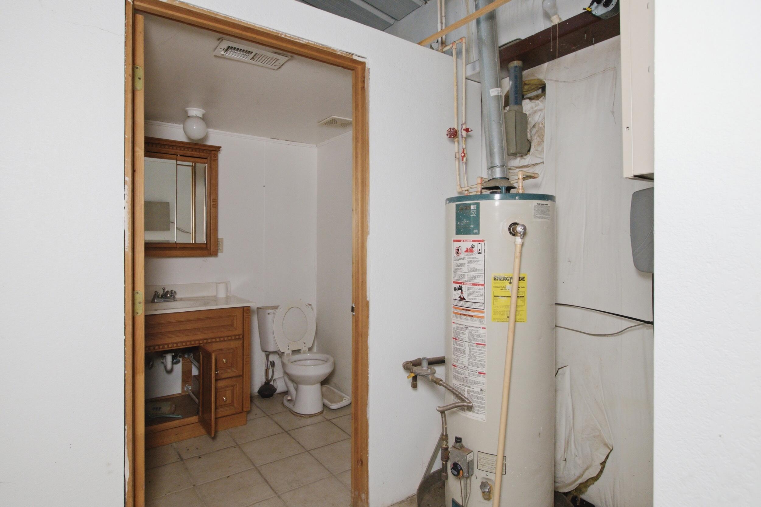 1398-1402 South Valley Road Property Photo 12