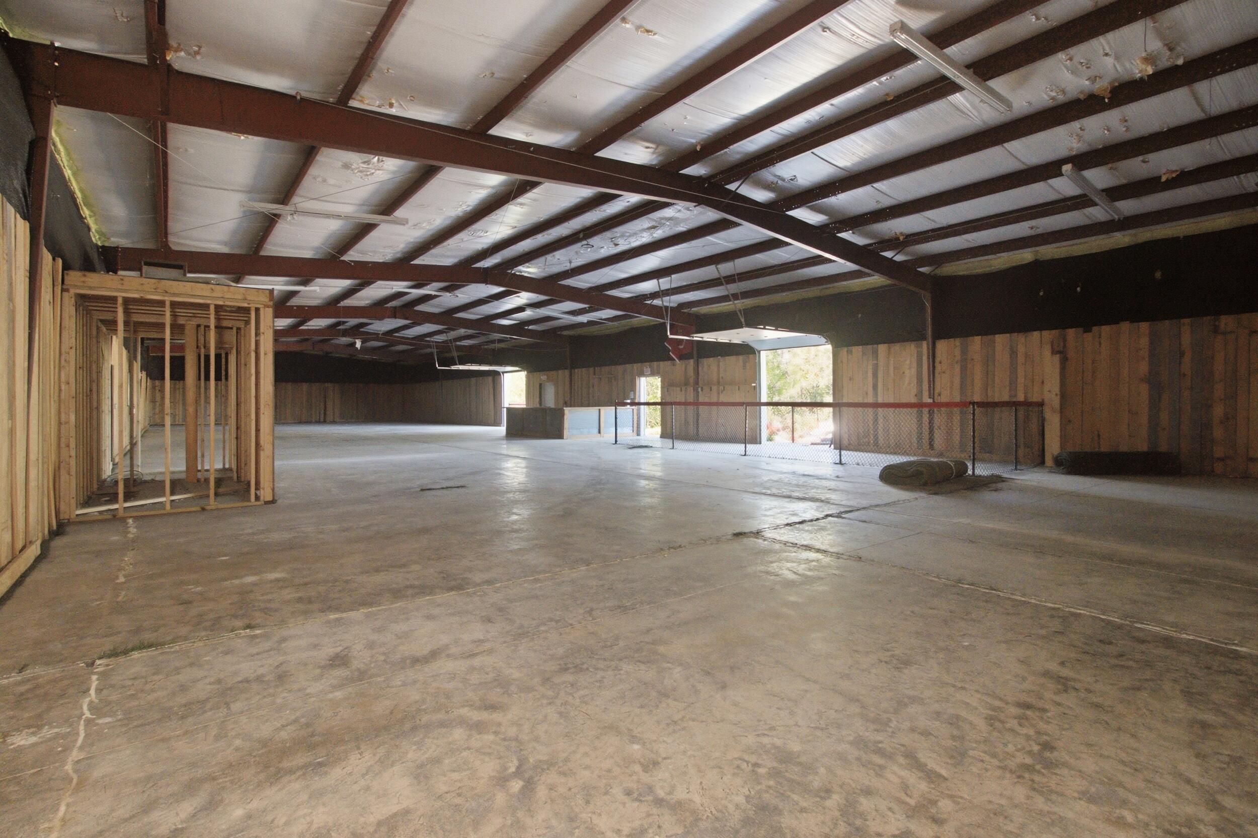 1402 South Valley Road Property Photo 7