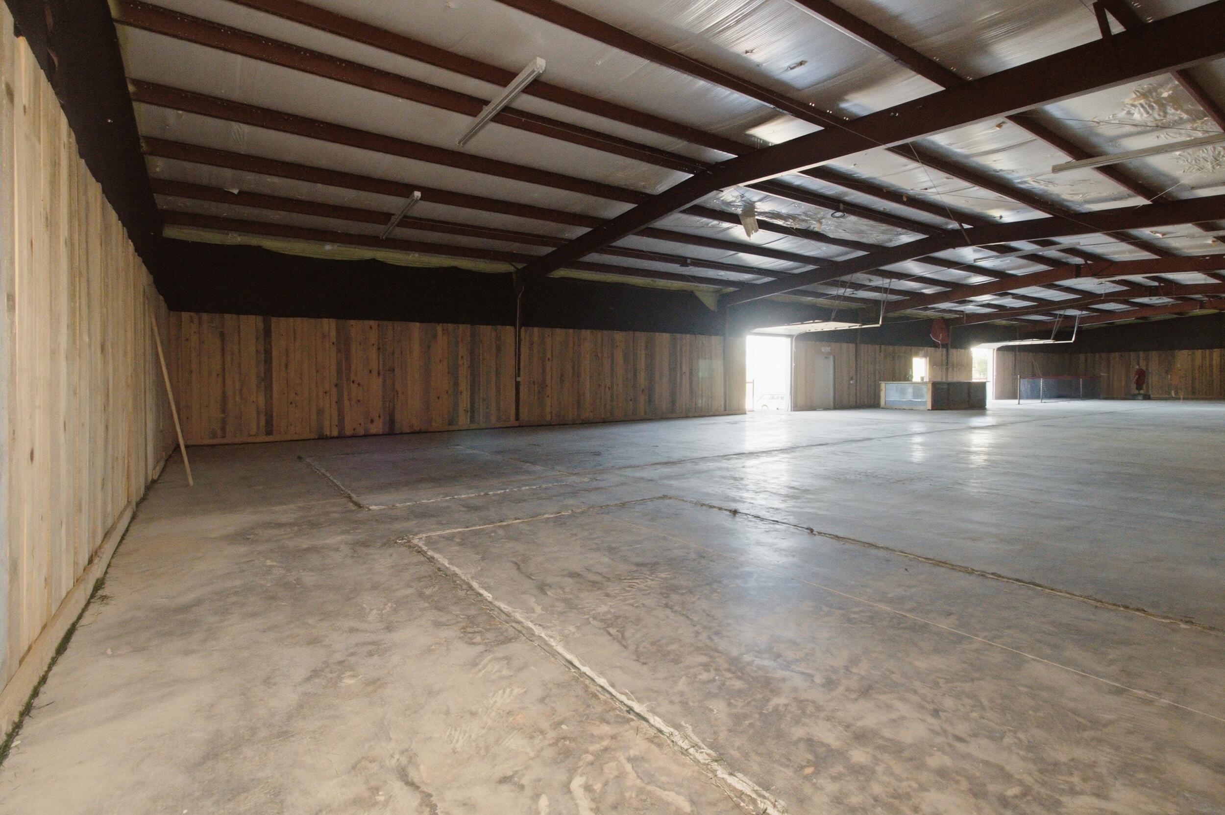 1402 South Valley Road Property Photo 12