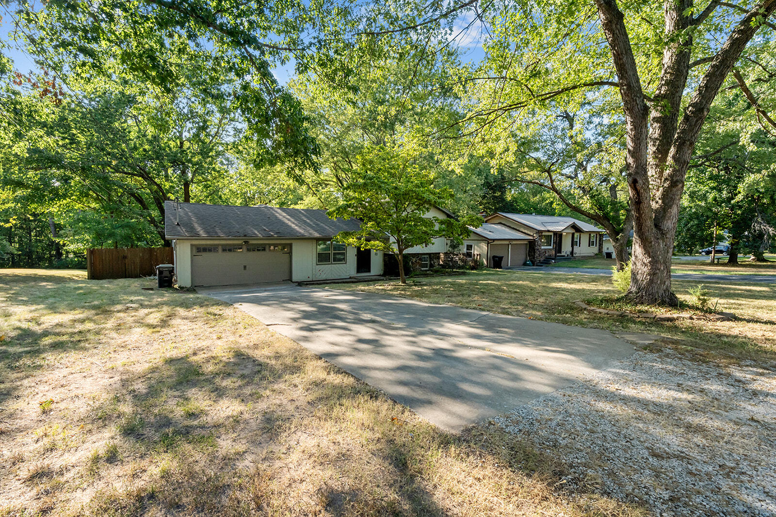 4747 South Roslyn Avenue Property Photo 3