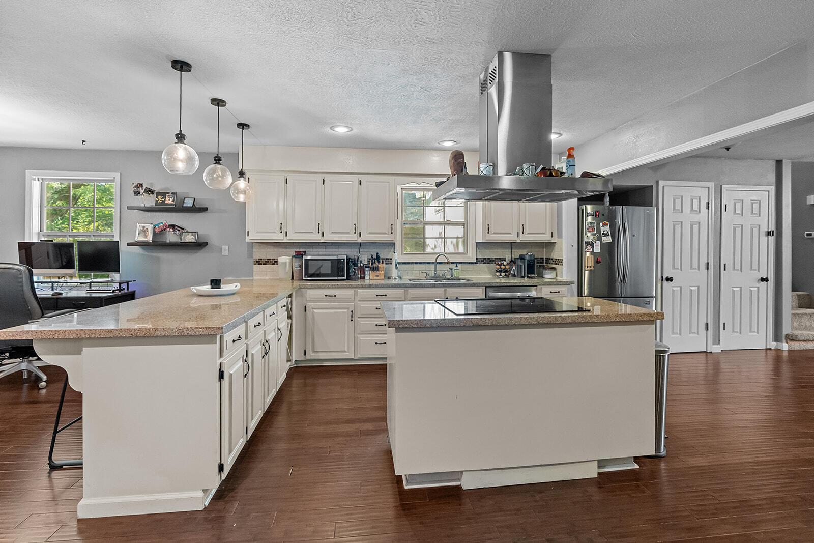 4747 South Roslyn Avenue Property Photo 10