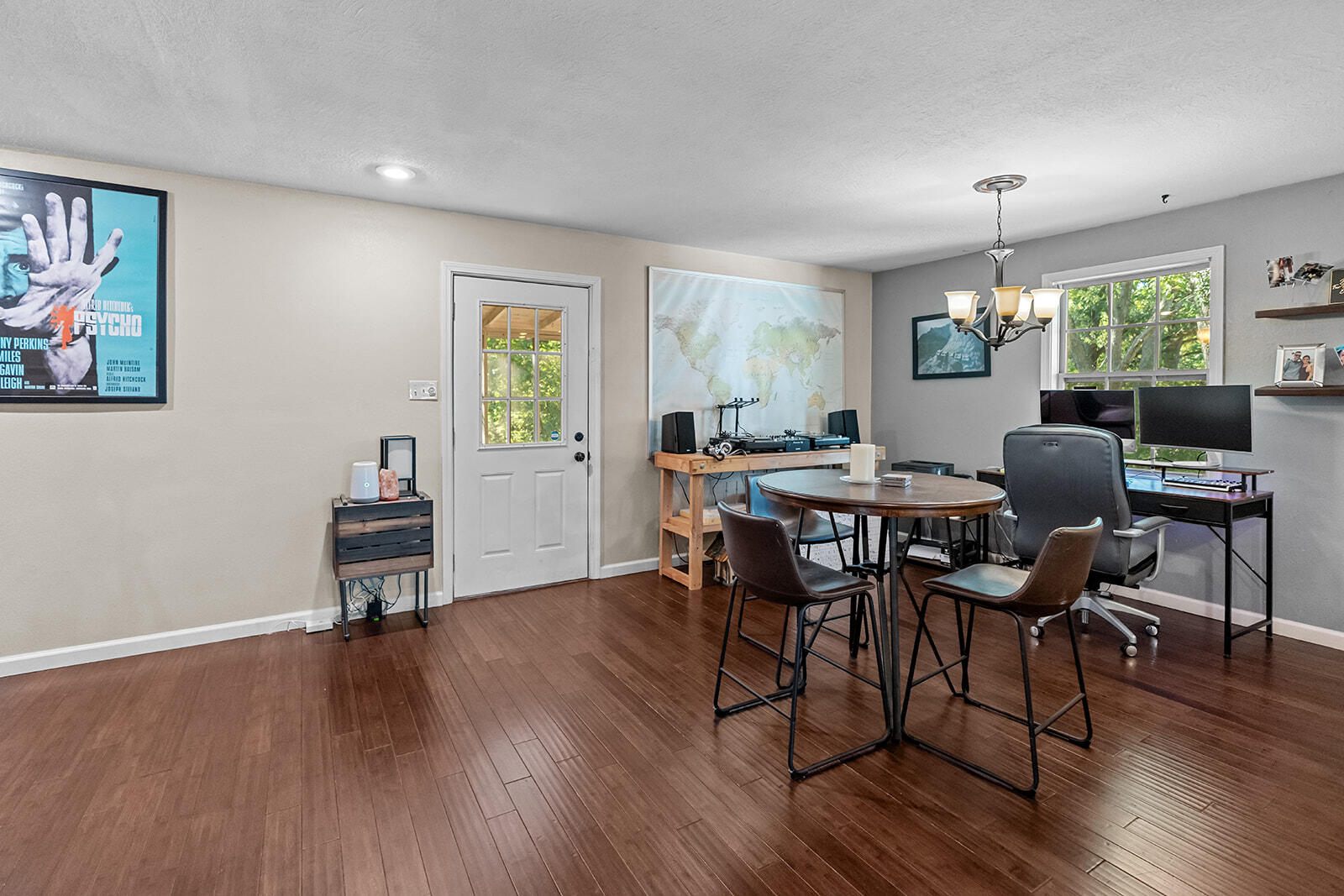 4747 South Roslyn Avenue Property Photo 13