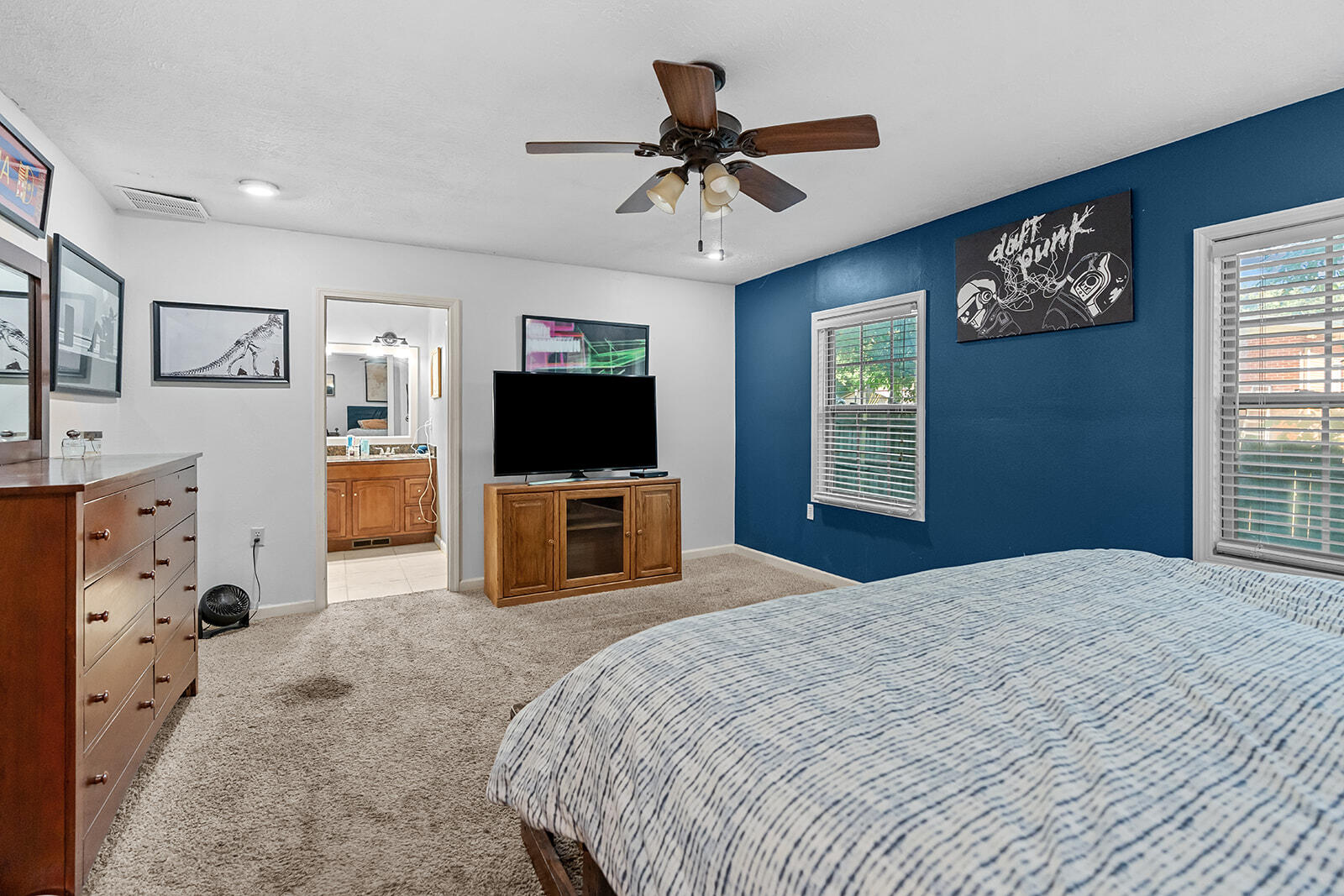 4747 South Roslyn Avenue Property Photo 16