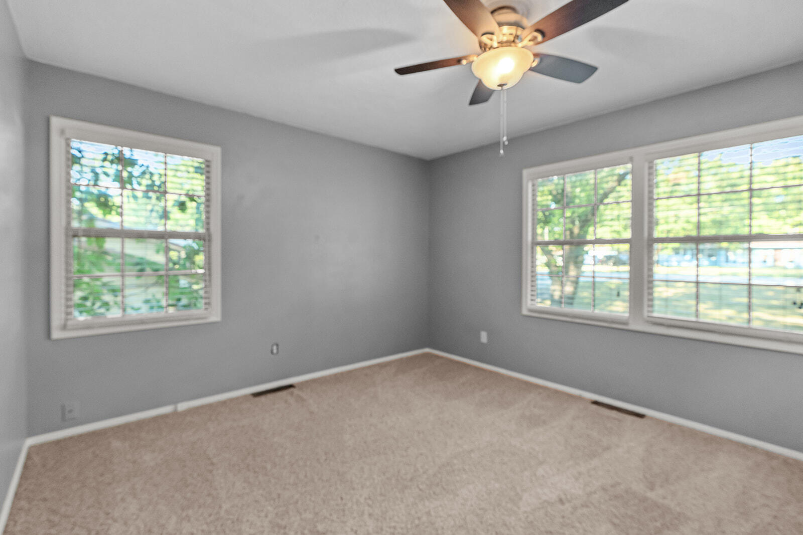 4747 South Roslyn Avenue Property Photo 22