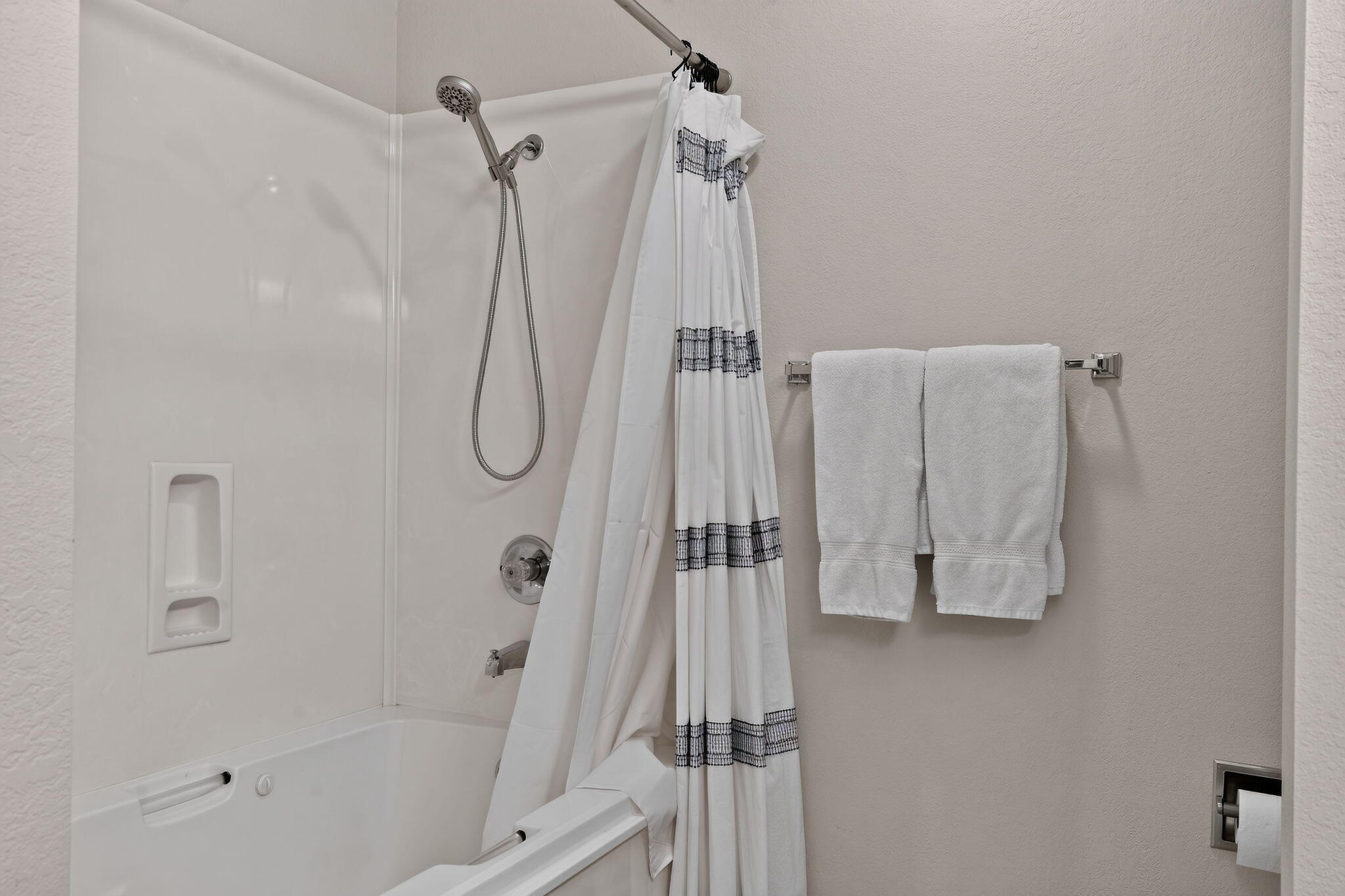 169 Highland Drive Unit 5 Property Photo 29