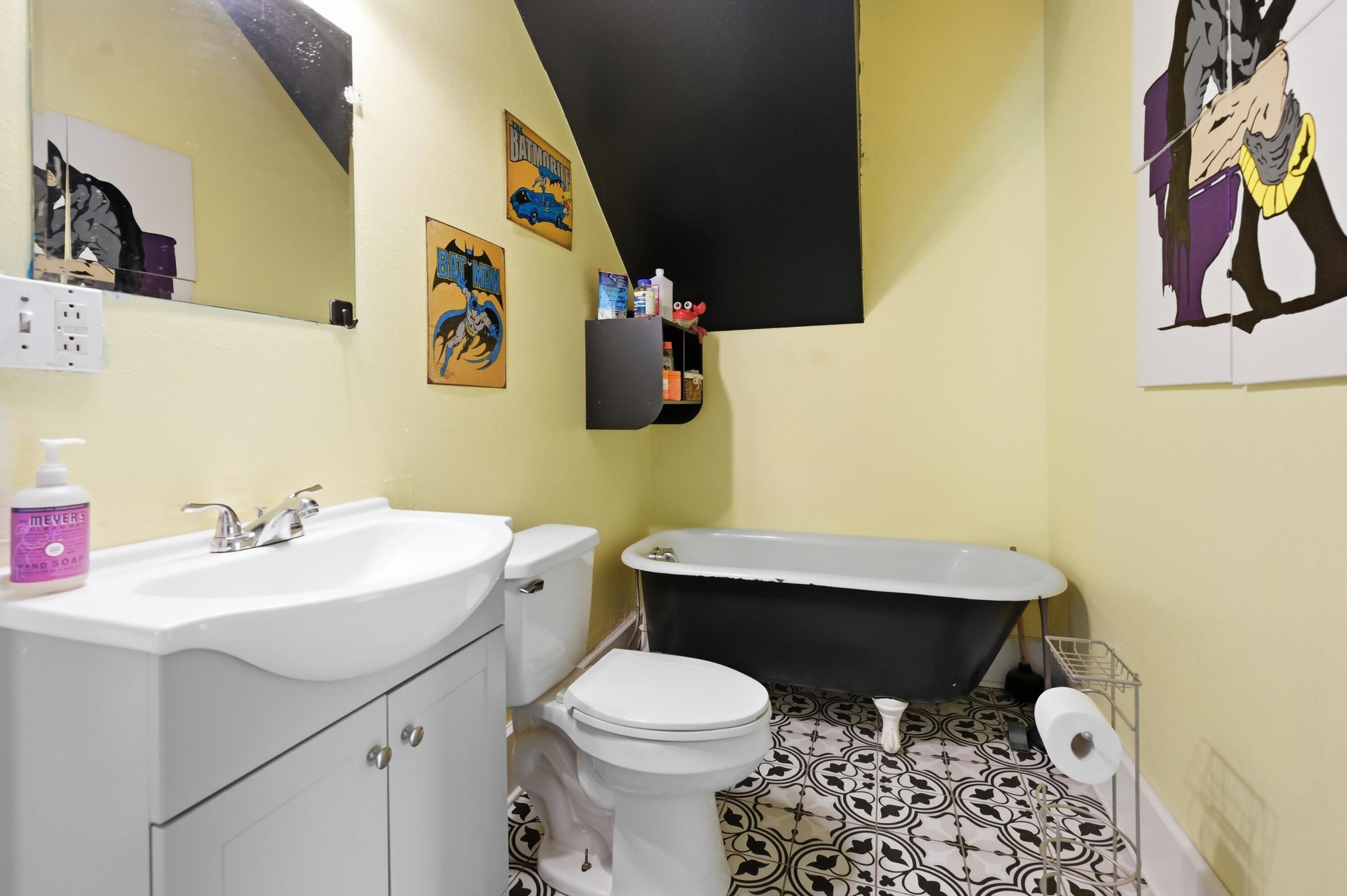 828 South High Street Property Photo 19