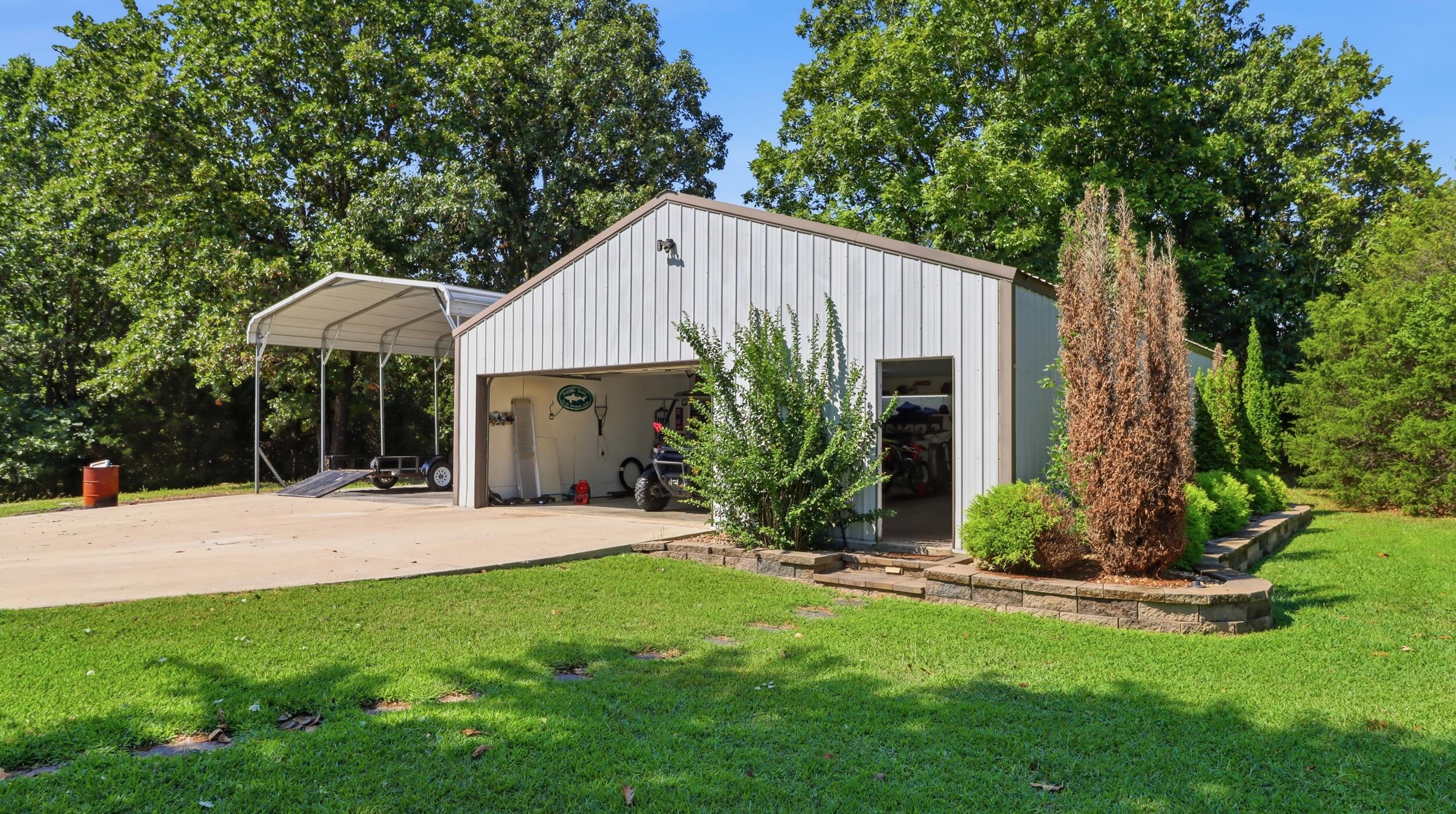 4876 Private Road 8920 Property Photo 43