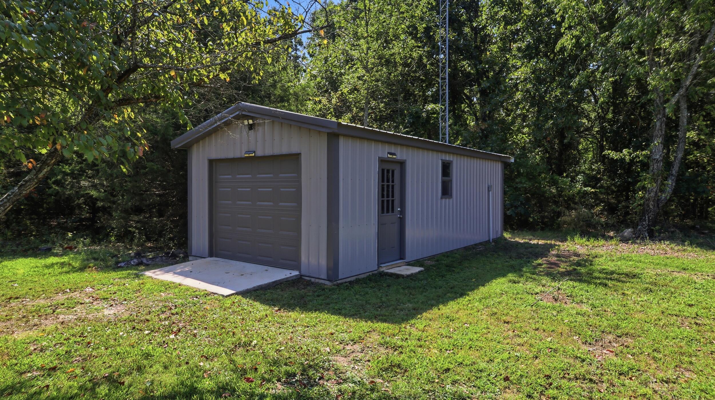4876 Private Road 8920 Property Photo 45
